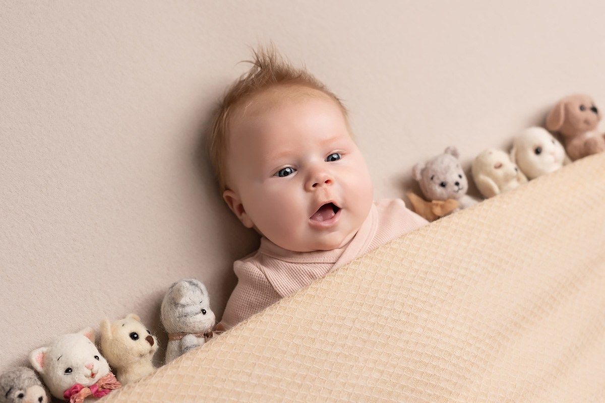 Babys von 3 bis 9 Monaten. Neugeborenenfotografie, Babyfotografie in Düsseldorf und Umgebung