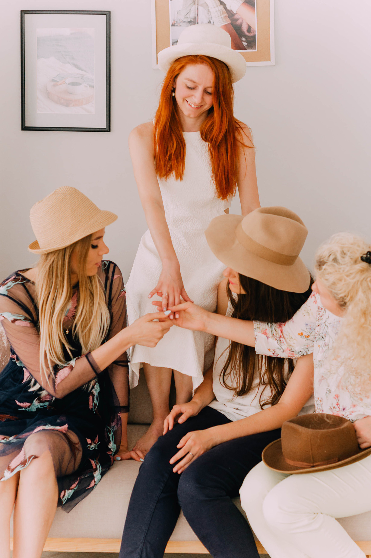 Hen party studio photoshoot. Photographer Rouen, France