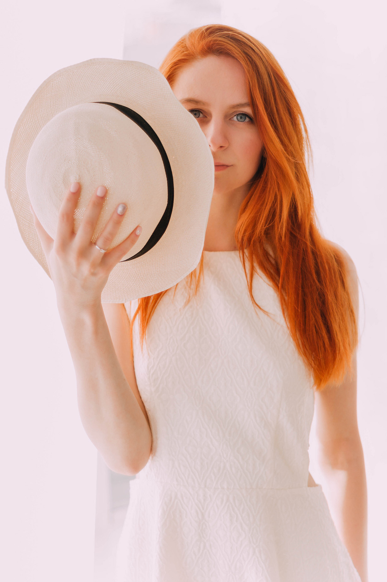 Stacy studio photoshoot. Photographer Rouen, France