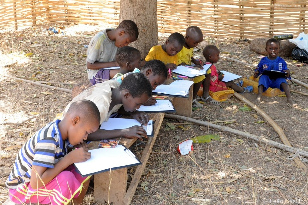 Photos of volunteer work at Senegal. Simbahalu