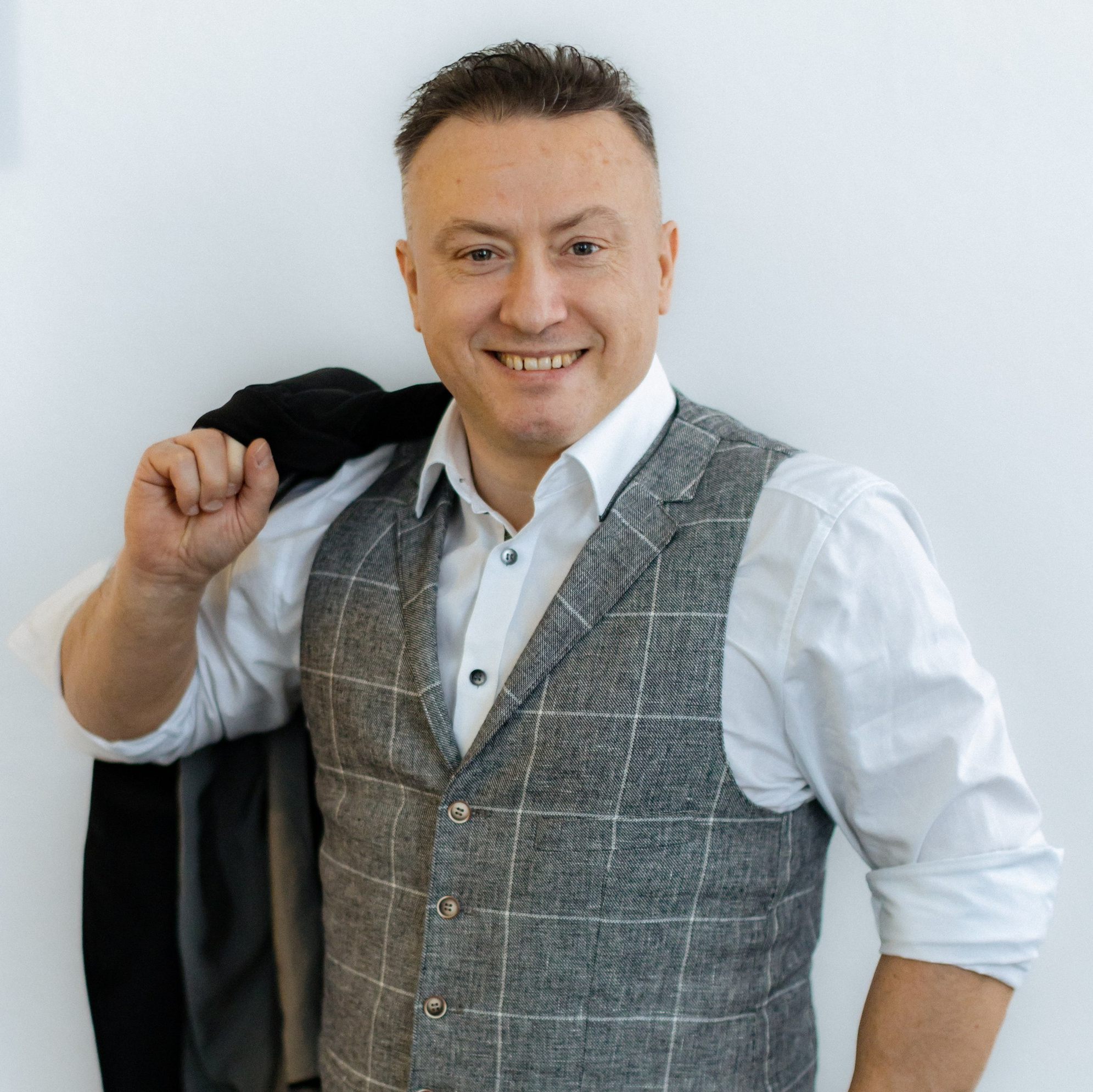 Unsere Mitglieder. BRU: Businessnetzwerk russischsprachiger Unternehmer e.V