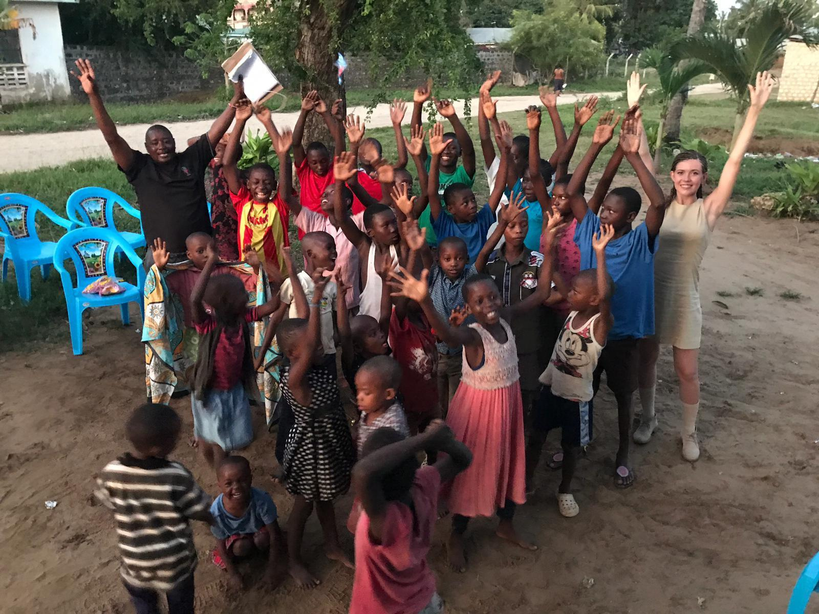 Детский дом в Момбаса. Милок и Кирок это позитивные и реальные персоны из Люксембурга, много