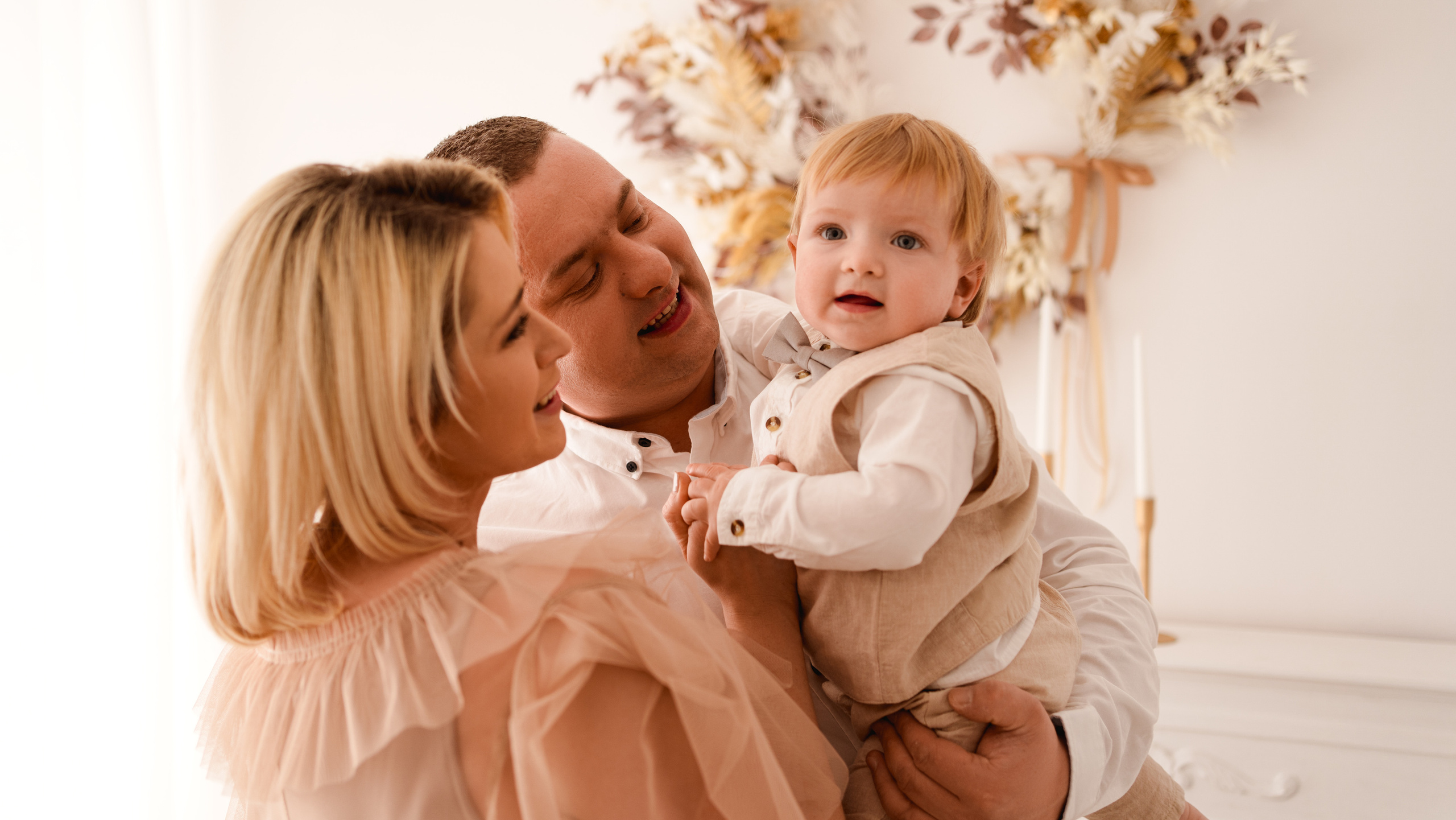 Fotograf rodzinny w Łodzi. Fotograf Łódź - sesja ciążowa, noworodkowa, dziecięca. Studio w Łodzi