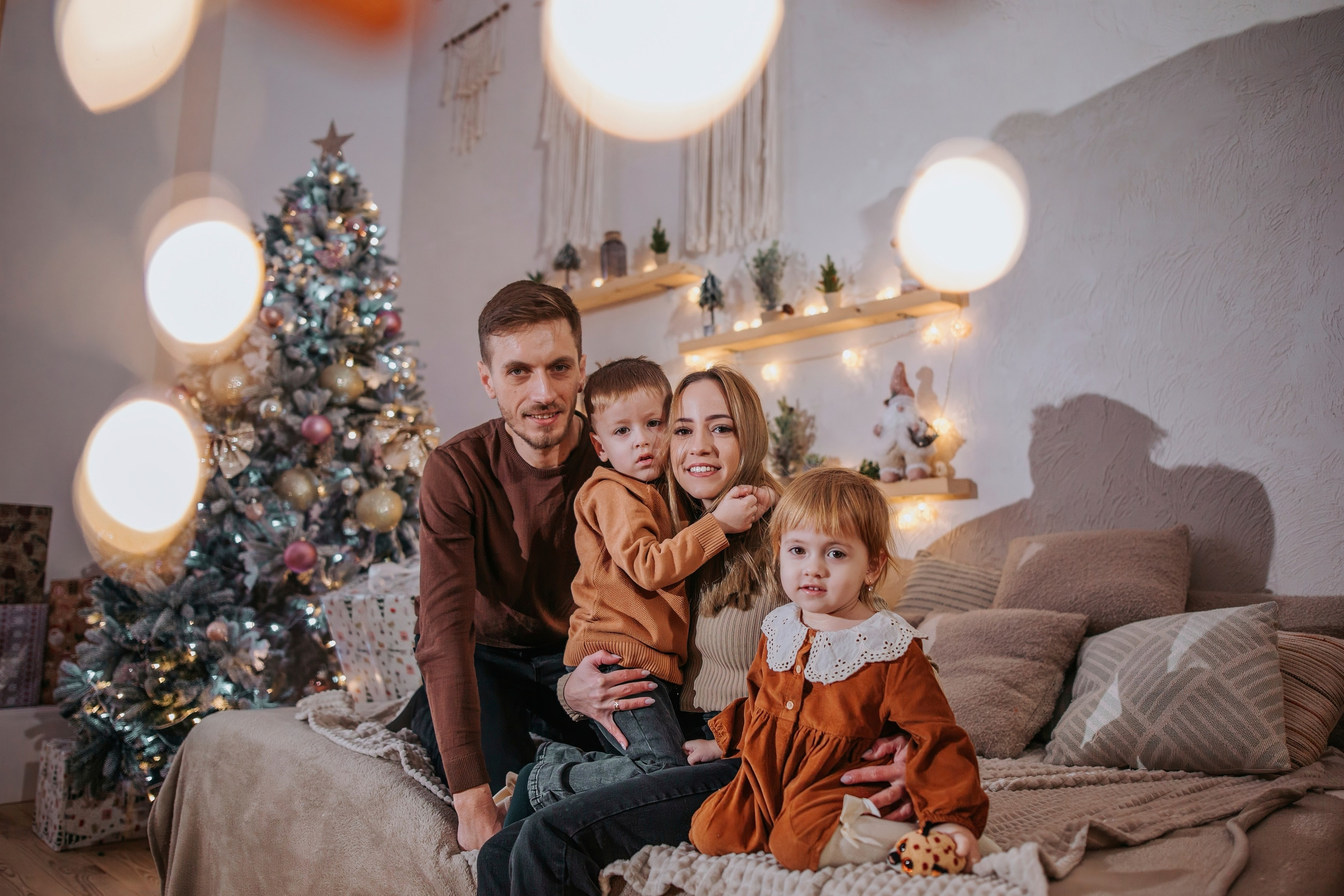 Services. Wedding, Family Photographer