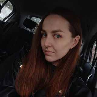 Recenzii. Fotograf București, România