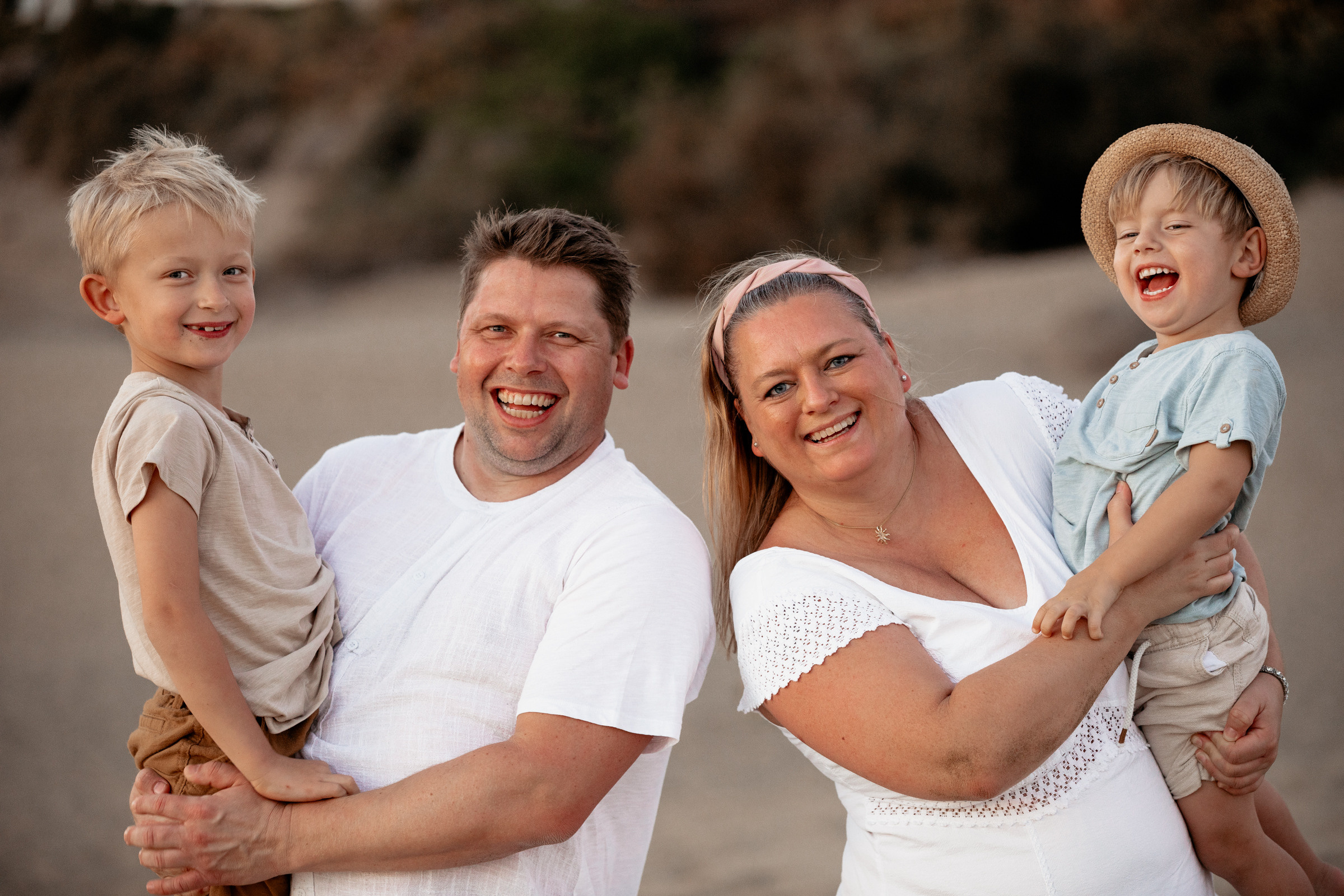 Family Photo Shoot - The Dunes Of Maspalomas - Photographer Gran Canaria