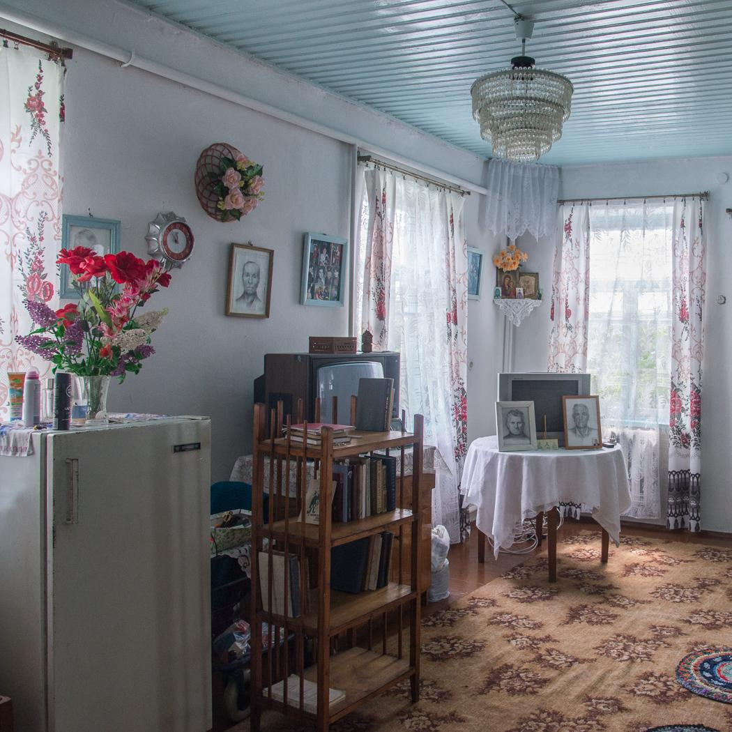 «ОСТАВЛЕННЫЙ» — город Припять после аварии на Чернобыле. Фотограф, коллекционер винтажных открыток и создатель историй на пересечении прошлого и личного. Ирина Дайнакова