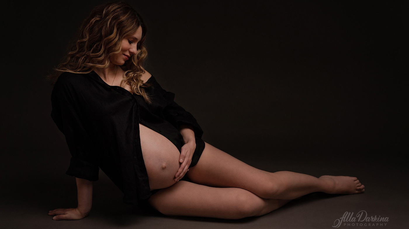 Maternity session session price guide. Newborn and family photographer. Hills District. Sydney