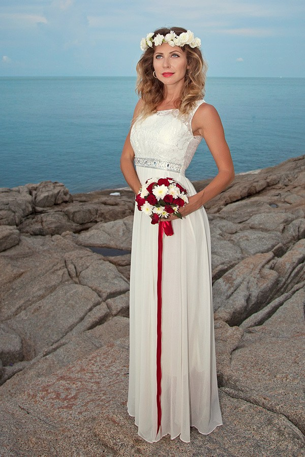 Dress for rent. Wedding on Koh Samui, Thailand
