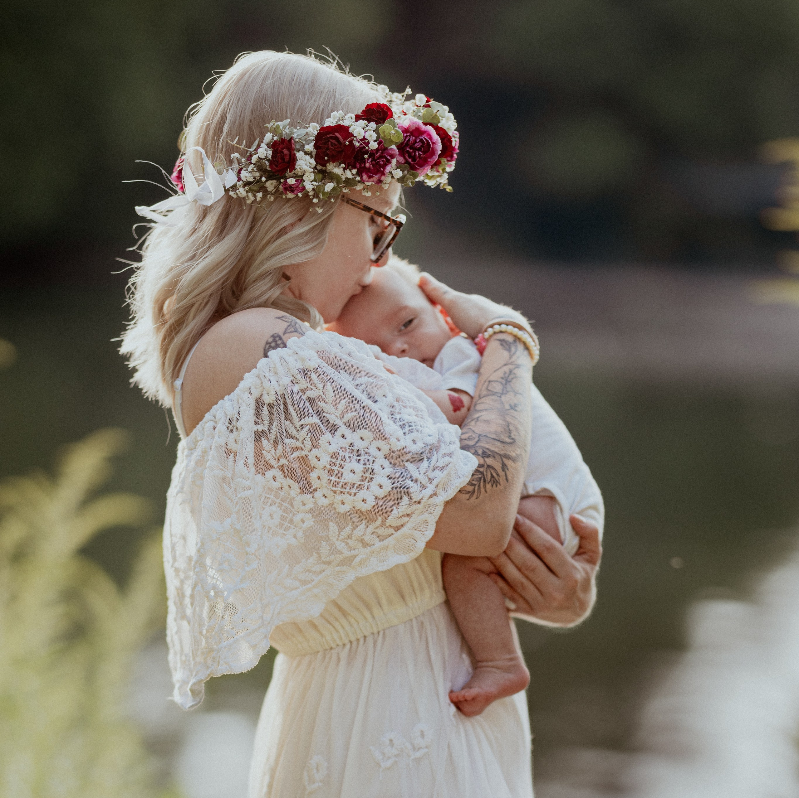 Christmas Photo Shoot in Dresden — Cozy Studio, Dresses & Family Memories. Family & Maternity Photographer in Dresden Tatiana Mudryak