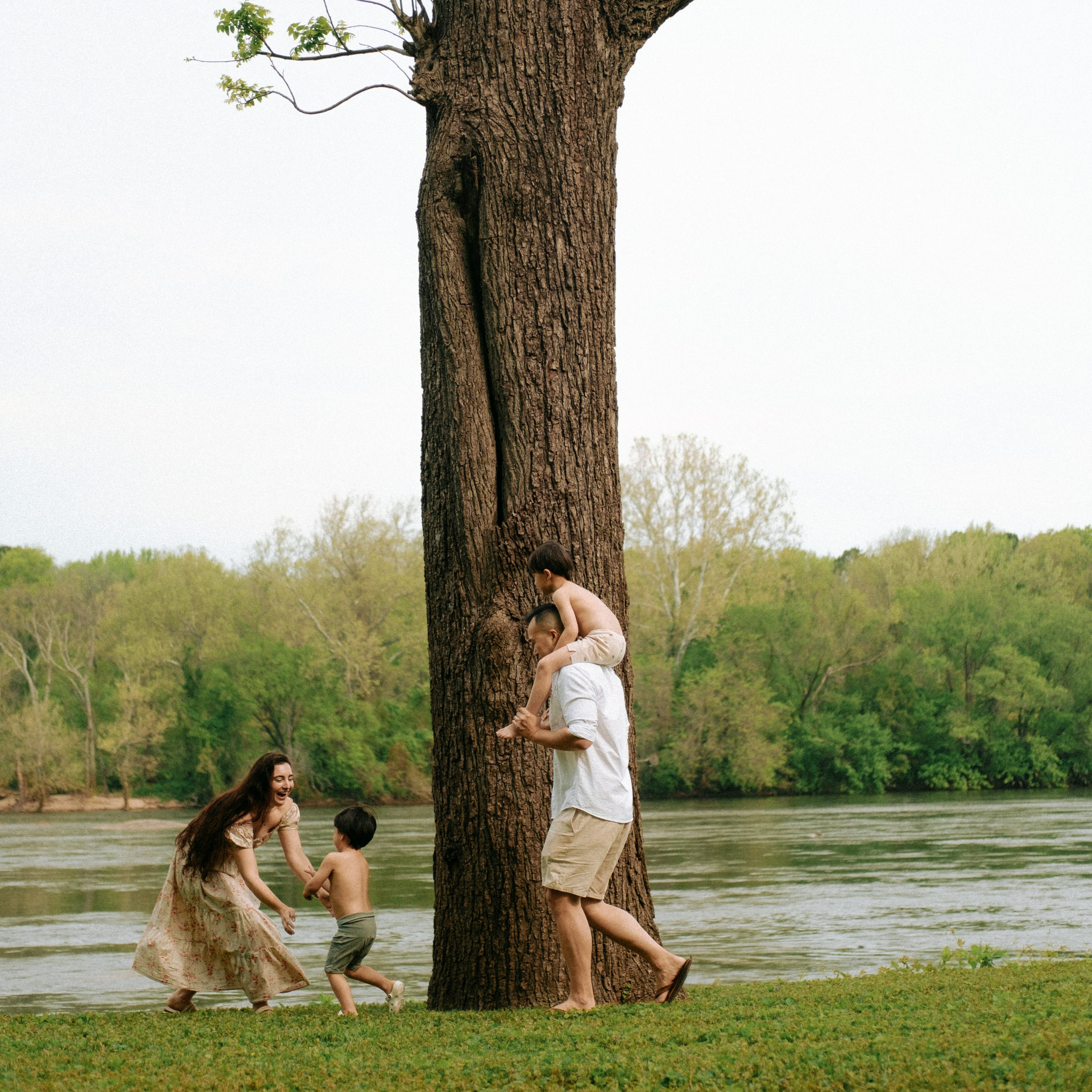 Family, Maternity and Newborn Photography in Richmond, VA. Family Photographer Anna Dobrovolskaia | Richmond, VA