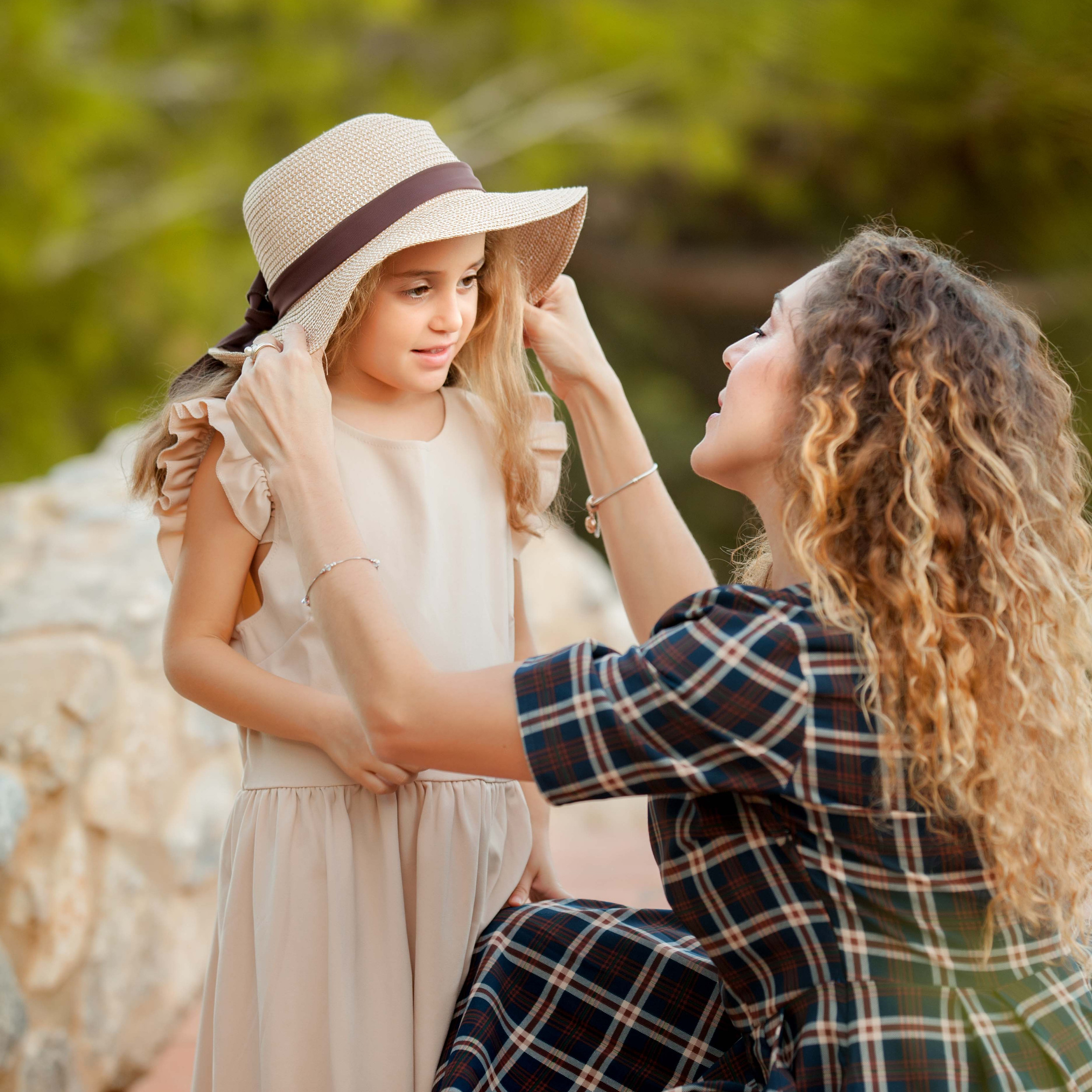 Contact. Family and real state photographer in Haugesund Dina Vikra