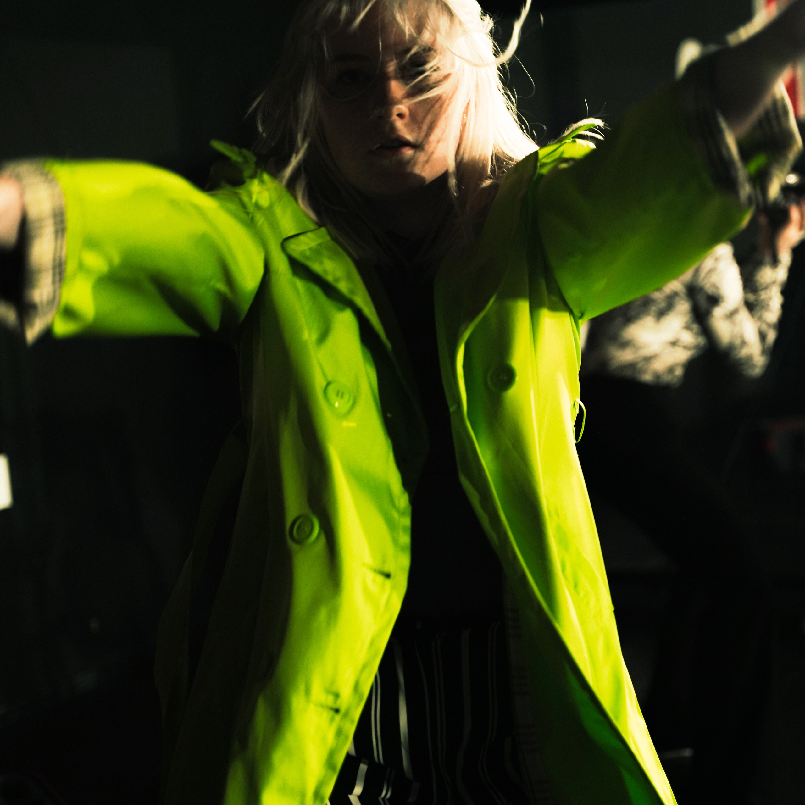 Contact. Photographe à Paris — Genya Legou