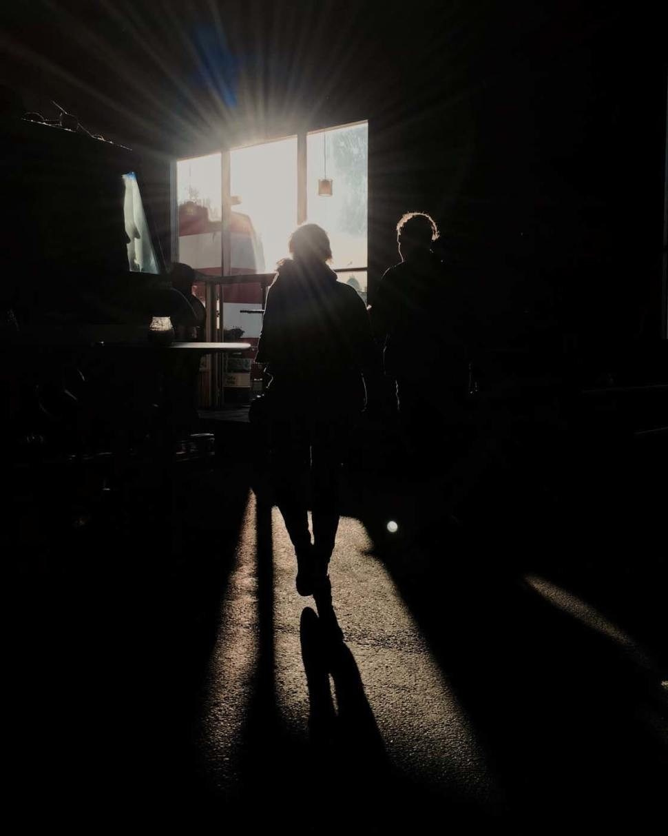 Cum să citești lumina naturală pentru fotografii perfecte: Idei despre cum să folosești lumina naturală în favoarea ta. MDimaFotoStudio. Fotograf de nuntă, evenimente private și de familie