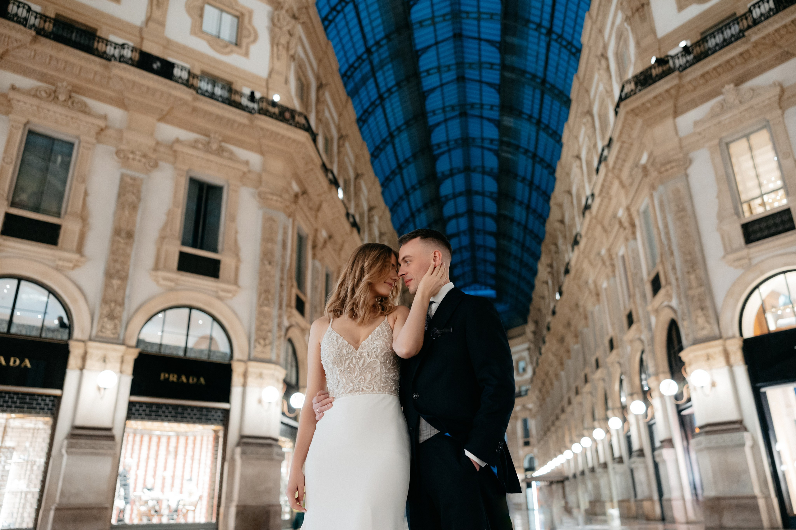 Od stylowych ulic Mediolanu po spokojne brzegi Jeziora Como 🩵. Fotograf Siedlce