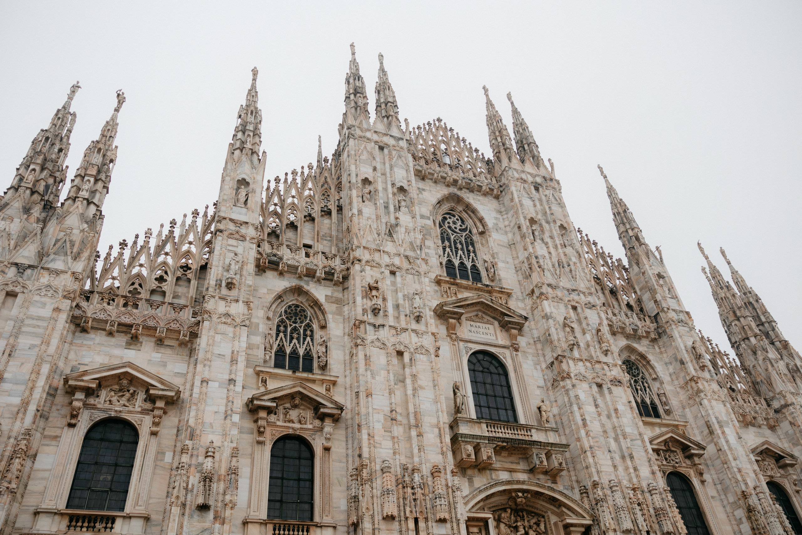 Od stylowych ulic Mediolanu po spokojne brzegi Jeziora Como 🩵. Fotograf Siedlce