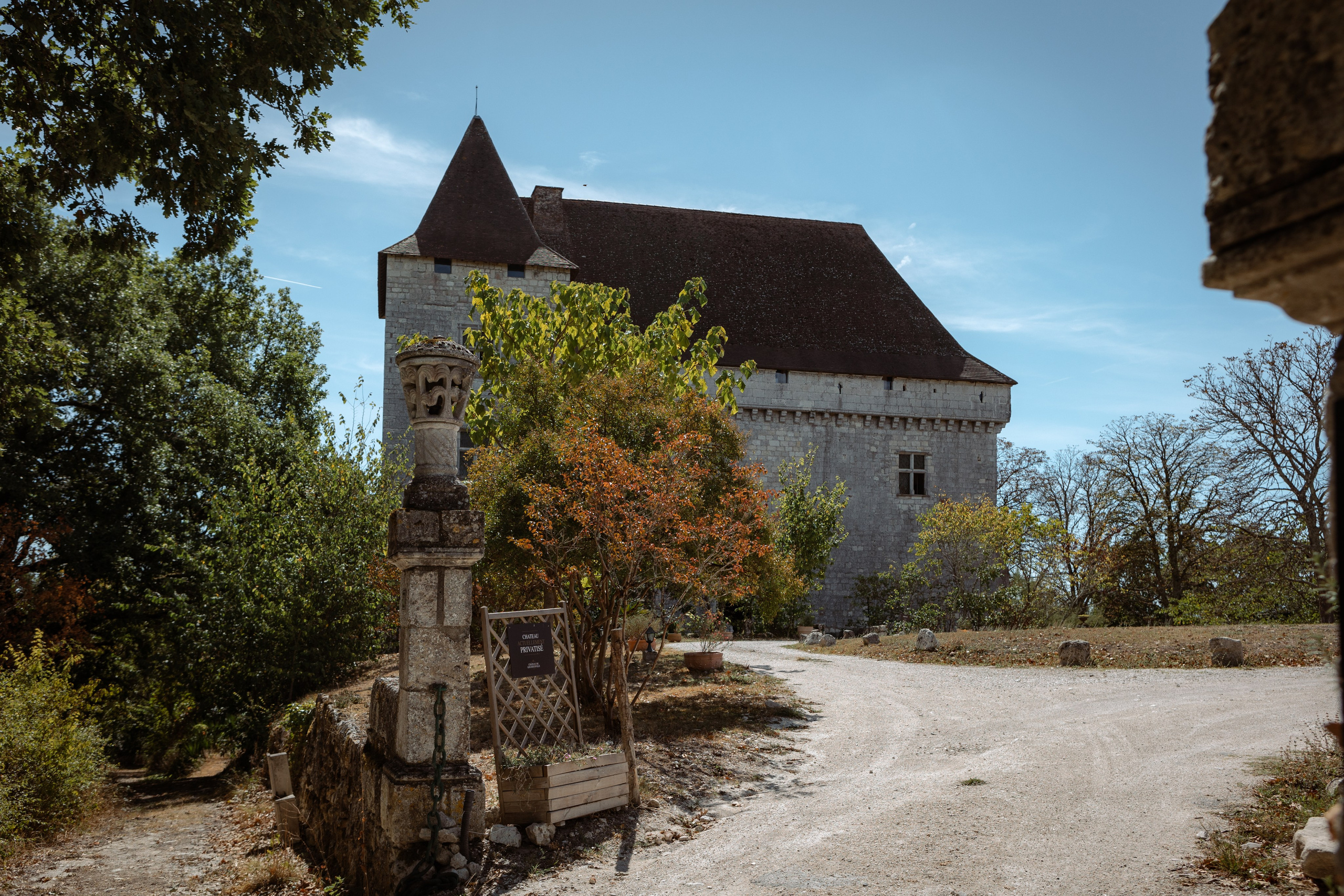 LES PLUS MAGNIFIQUES CHÂTEAU DE MARIAGE DU SUD-OUEST DE LA FRANCE (Mise à jour 2025). Eugénie Smirnova — photographe à Toulouse et dans le sud-ouest de la France