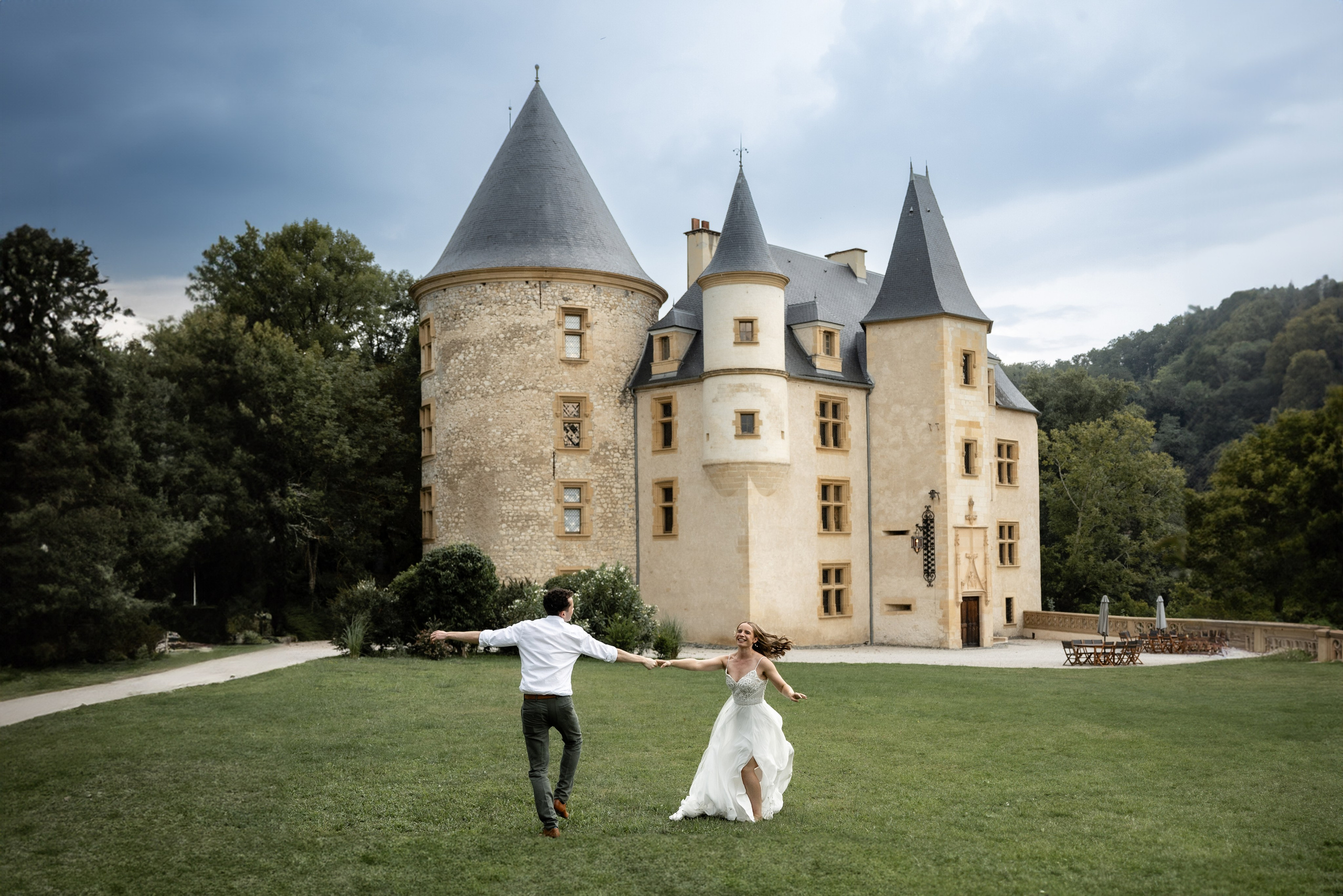 LES PLUS MAGNIFIQUES CHÂTEAU DE MARIAGE DU SUD-OUEST DE LA FRANCE (Mise à jour 2025). Eugénie Smirnova — photographe à Toulouse et dans le sud-ouest de la France