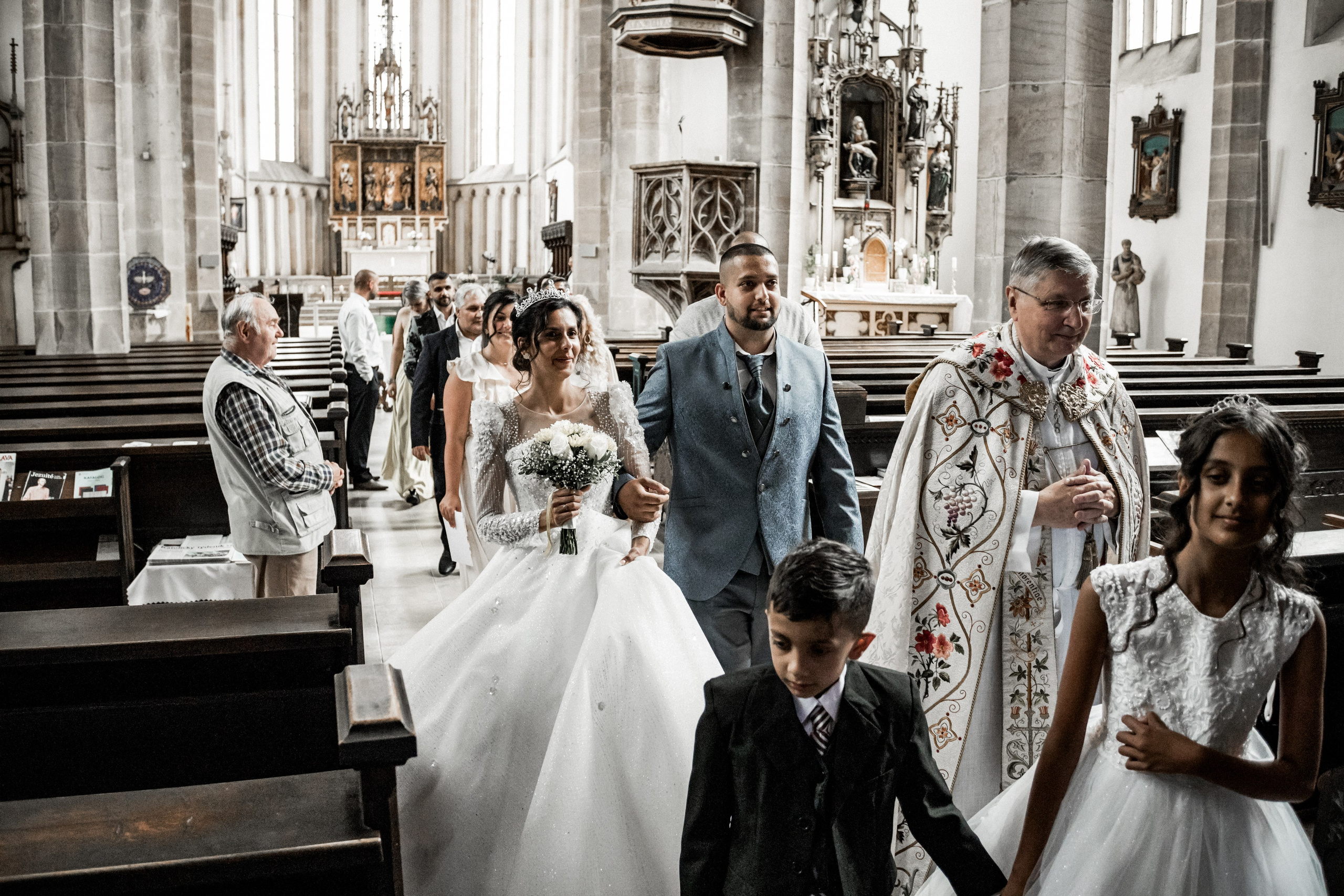 Služby. Svatební fotograf a kameraman v Česku a po celé Evropě — Teplice, Ústí nad Labem, Praha, Drážďany