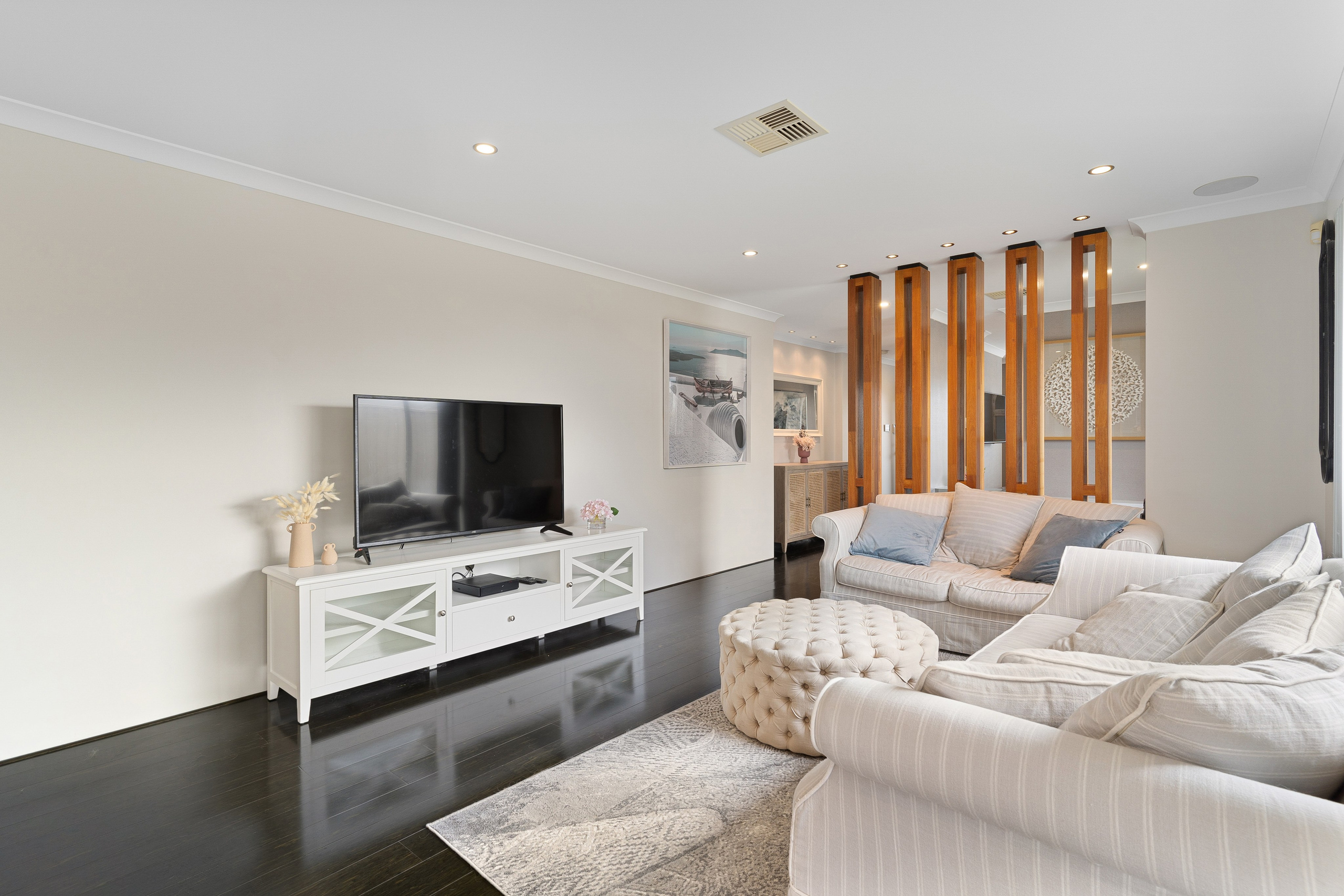 Fotografii Proprietati Imobiliare. MGA STUDIO ART — Fotograf evenimente