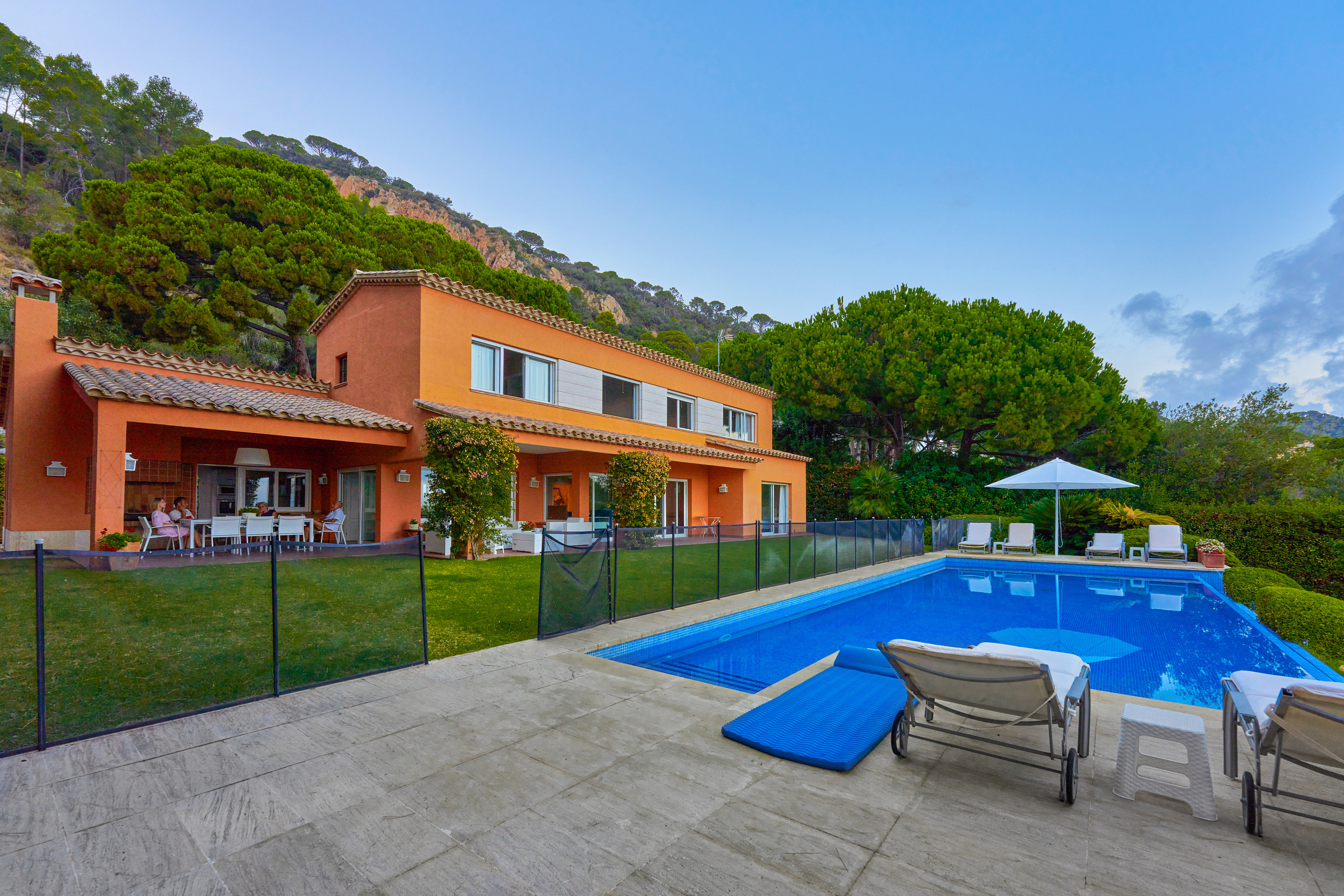 Property. Photographer @ Studio | Barcelona — Svyatoslav Usmyal