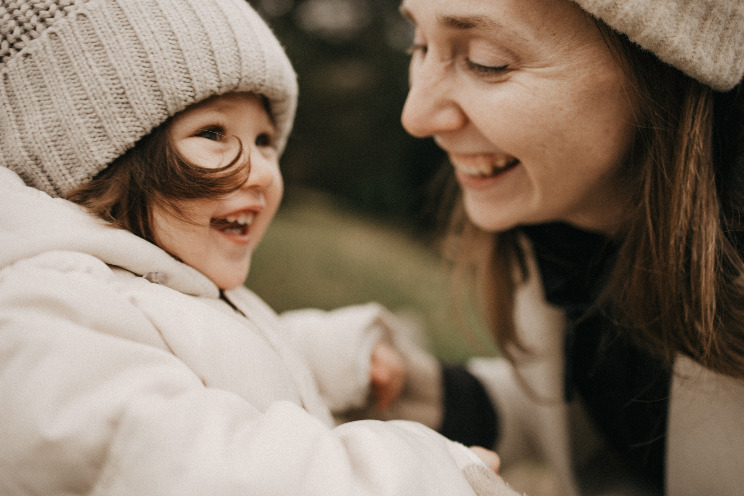 SÉANCE EN FAMILLE –Parc du Pâtis, WOIPPY. Je suis Olga, votre photographe de famille à Metz et dans toute la France