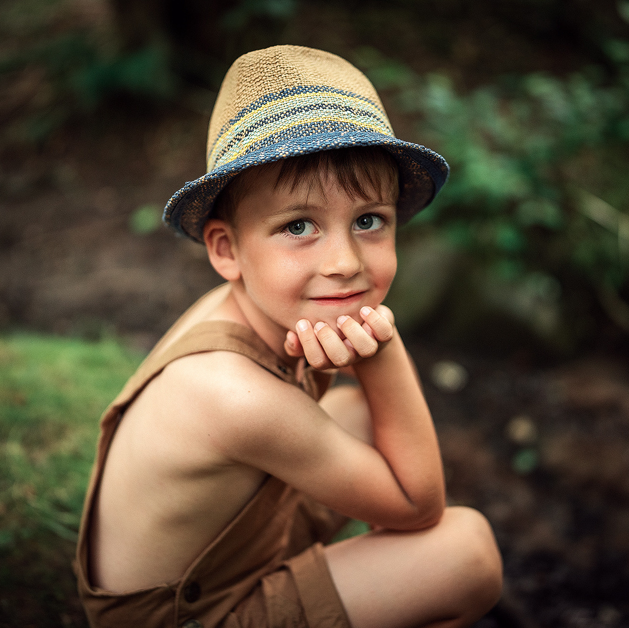 Portrait and Family photographer based in Larkhall Scotland