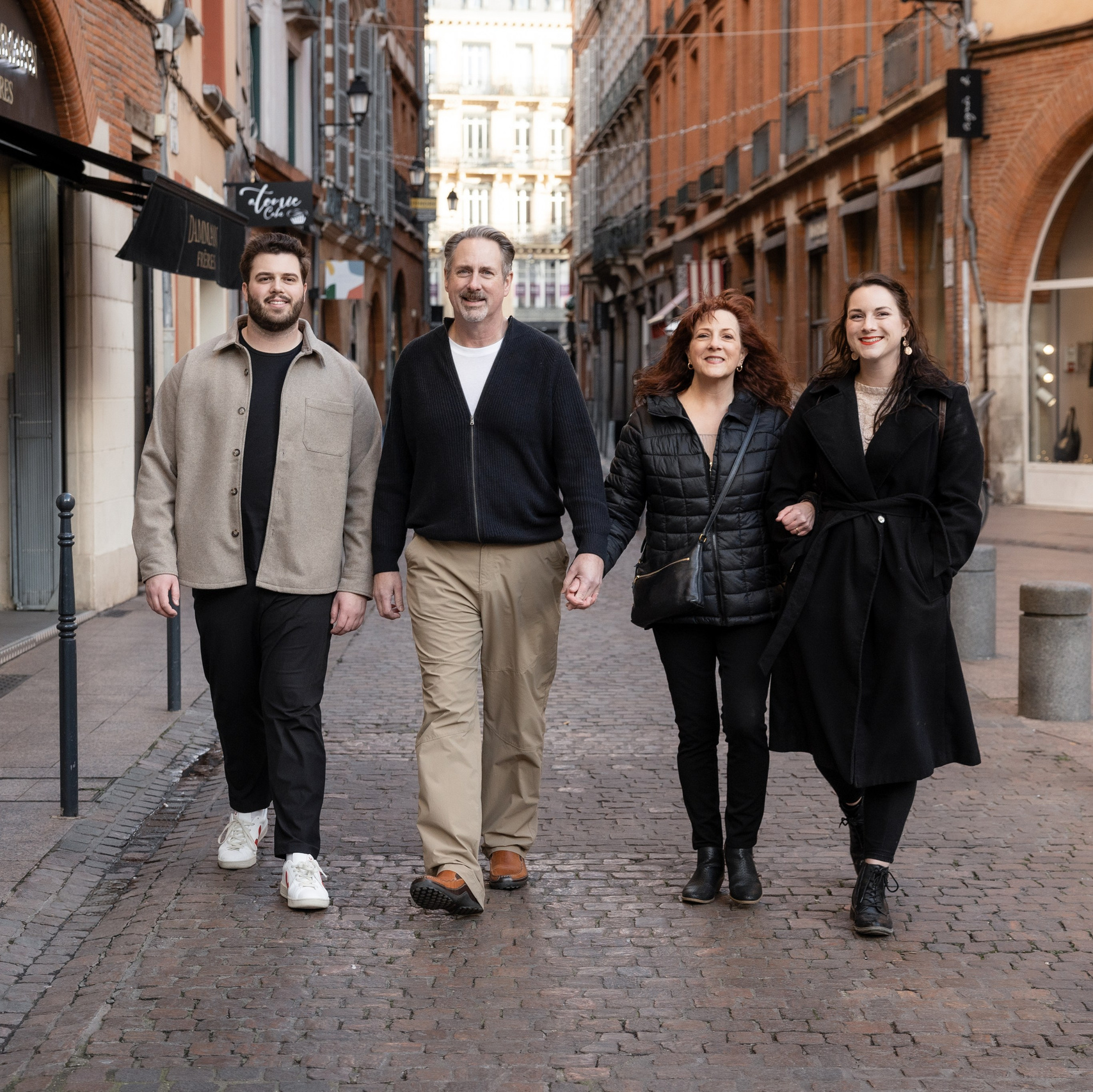 Natural family lifestyle session in Toulouse.