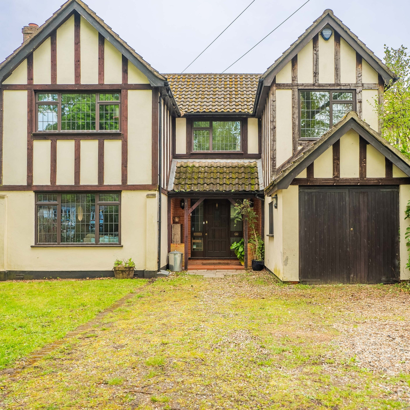 Sola SLY | London Photographer and Videographer