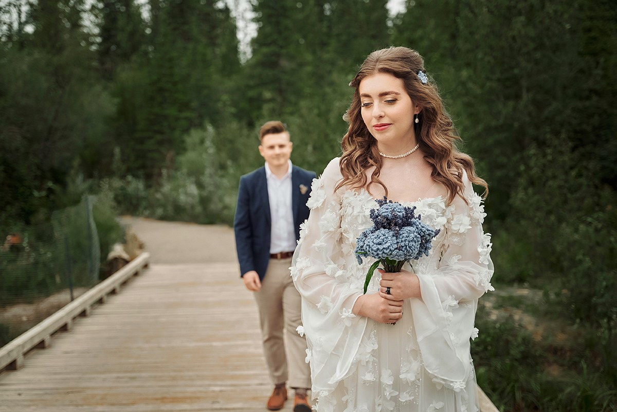 Calgary wedding photographer. Andrii Bielikov