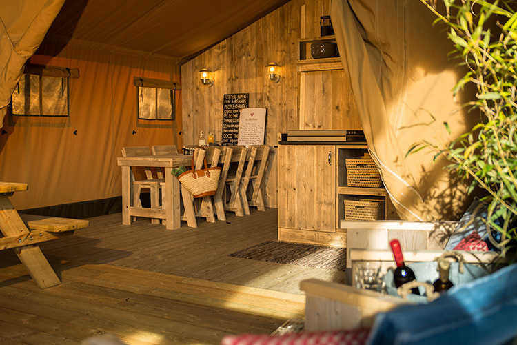 ПРОЖИВАНИЕ. Семейные лагеря в Европе с Ниной Янечковой и Ириной Зиновьевой