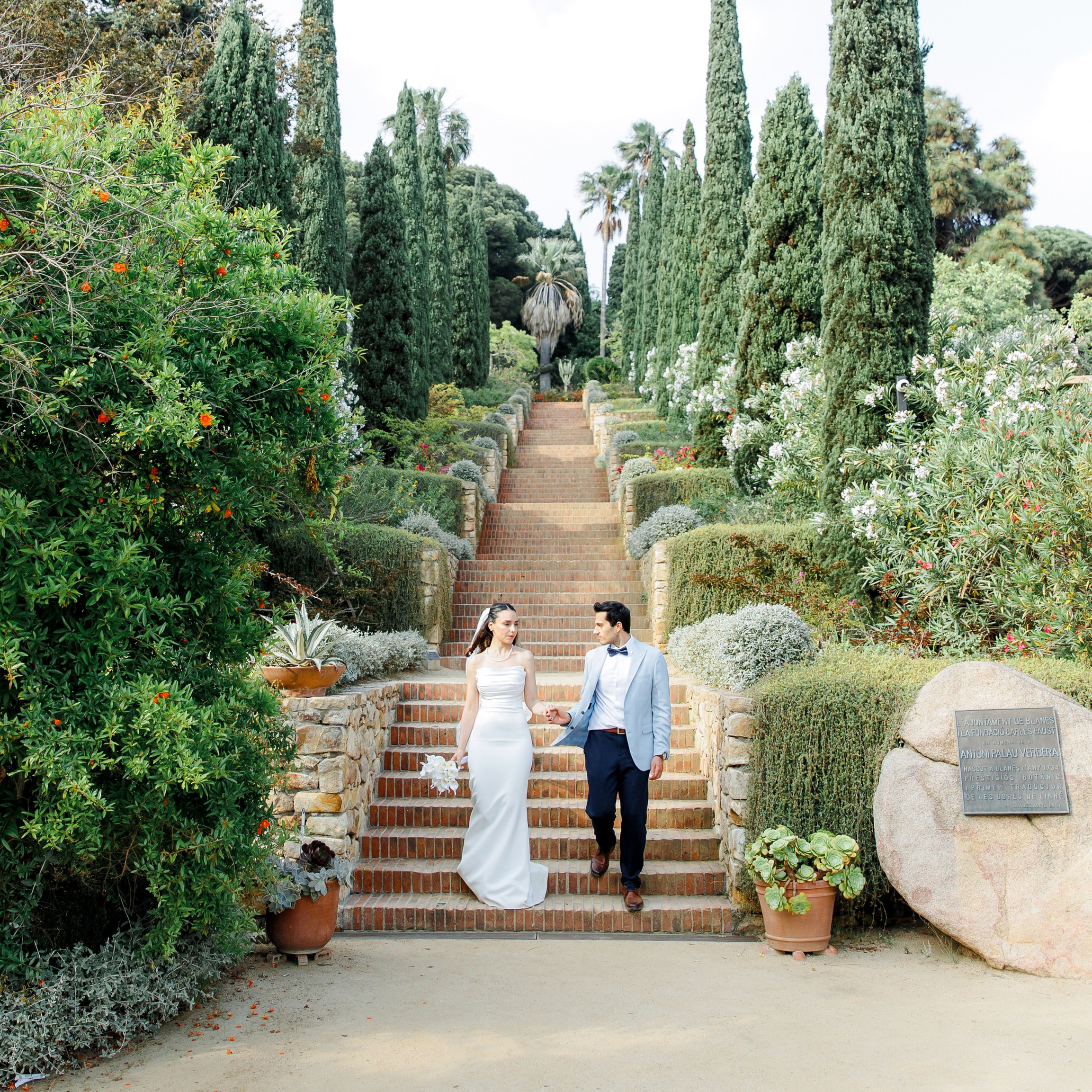 Dreamy Elopement in Marimurtra Botanical Garden. Wedding Photographer in Barcelona Lana Alekhina