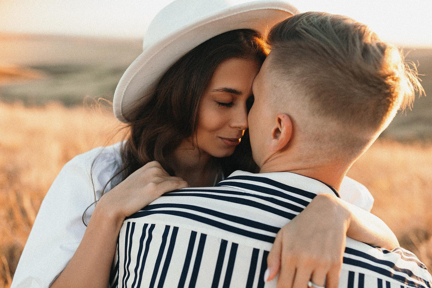 Oferta fotografii ślubnej - Cennik fotografia ślubna Gdańsk - cena. Fotograf Ślubny Warszawa - Sesje Biznesowe Rodzinne Eventy