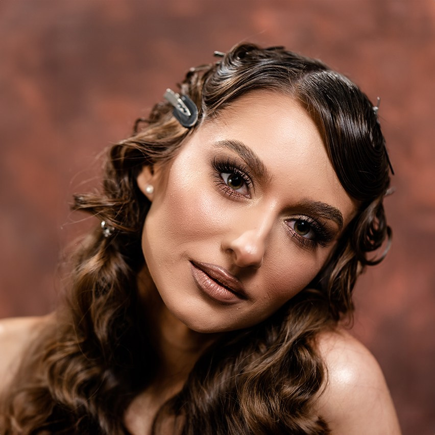 - Fotograf profesionist nuntă și botez în Botoșani, Iași, Suceava – Alin Chirilă - Ședință foto de familie, evenimente și cuplu – fotograf Alin Chirilă - Servicii foto-video pentru nunți, botezuri și cununii în Moldova - Amintiri vizuale pline de emoție – fotograf evenimente Botoșani, Iași - Album foto nuntă – Alinofotostudio, imagini de poveste - Fotograf cununie civilă și religioasă – stil natural și elegant - Fotografie artistică pentru evenimente speciale – Alin Chirilă