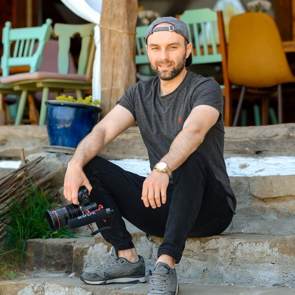 Colaboratori. Mugurel Olteanu Fotograf