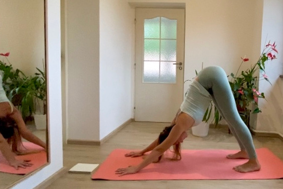 ON-LINE LEKCE YOGY YINAK. Mateřství. Nevýchova. Život v souladu s přírodou. Jóga