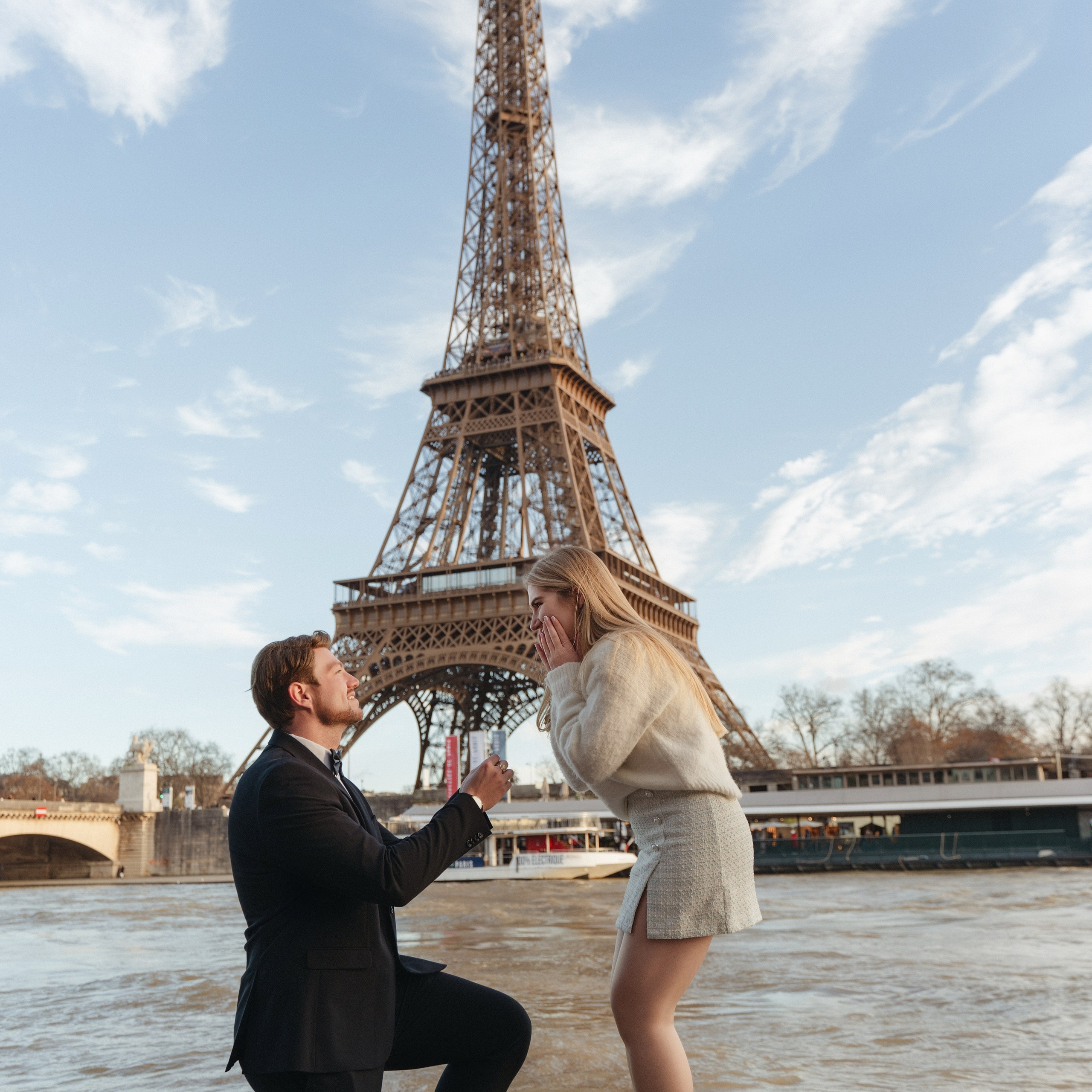Couple shooting. Photographer in Paris Yulia Shkadina | Couples, engagement, pre-wedding, individual photo-shoots in Paris at the best locations