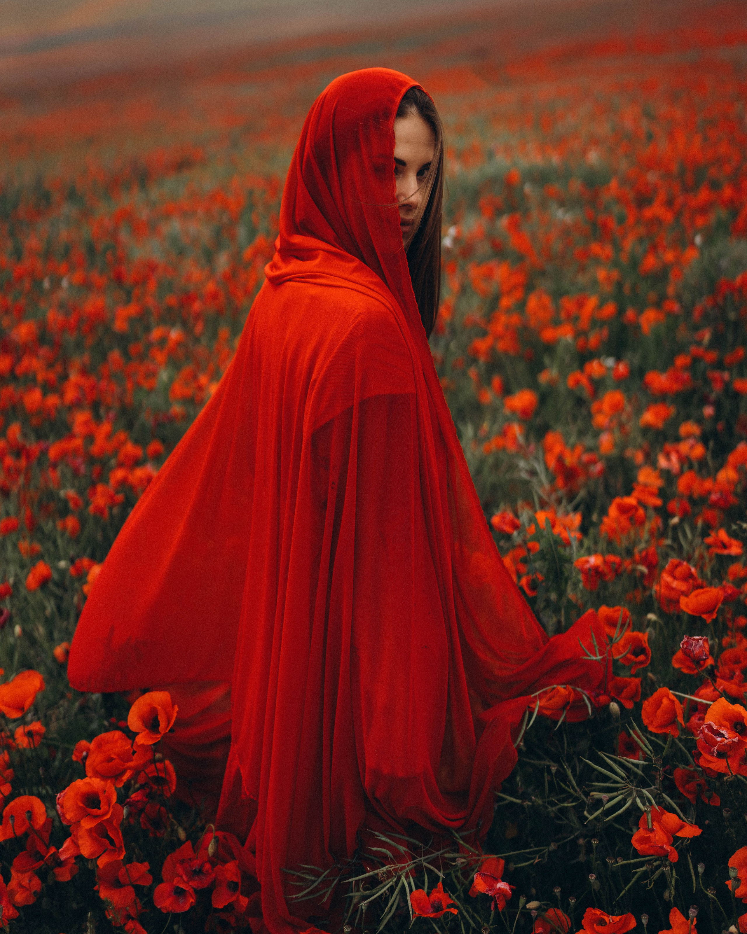 Portét, portétní fotografie ženy, černo-bilá fotka