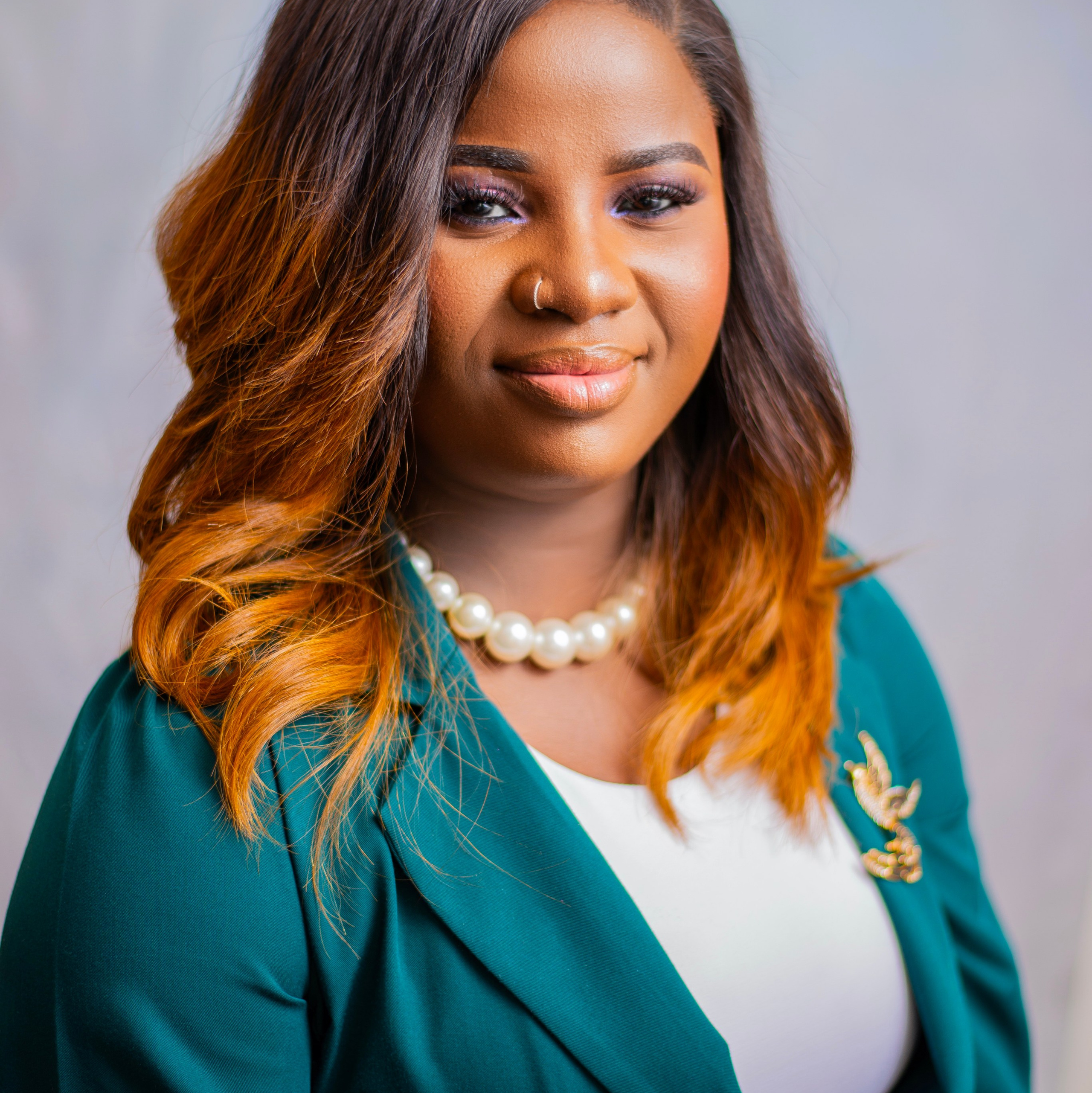 For corporate headshots for your company website or annual report, portrait photography for LinkedIn profile, personal branding photography to share the unique story of your brand, business portraits, reportage photography, environmental portraits, food and product photography, e-commerce and lifestyle product photography, birthday shoot Do you want: 1. professional food images that entices your customers with mouth-watering visuals 2.increased sales and repeat customer orders 3.personal brand photography investment that elevates brand’s appeal 4.heavy traffic on your social media and website leading to higher revenue"