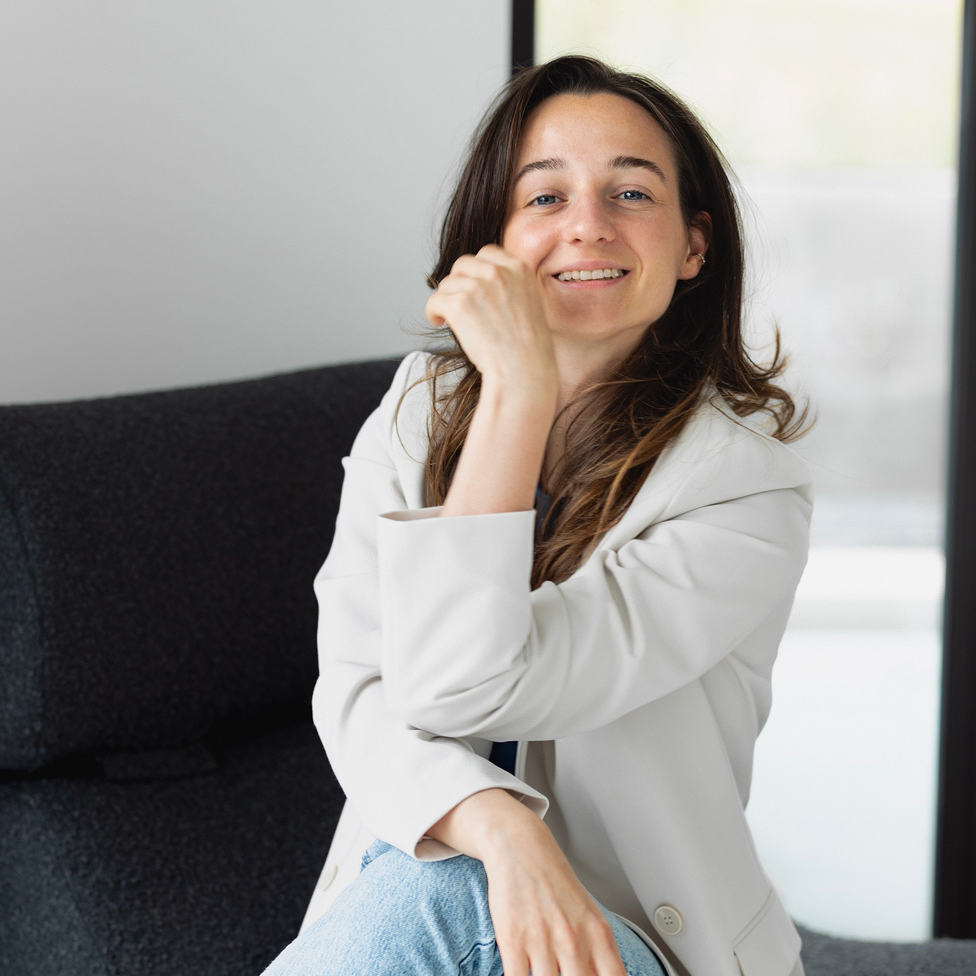 Celistvé provázení pomocí kreativních a koučovacích technik. Dana Lišková — Empatická fotografka | Introspektivní umělkyně | Neurodivergentní koučka| Zakladatelka Artepy.cz