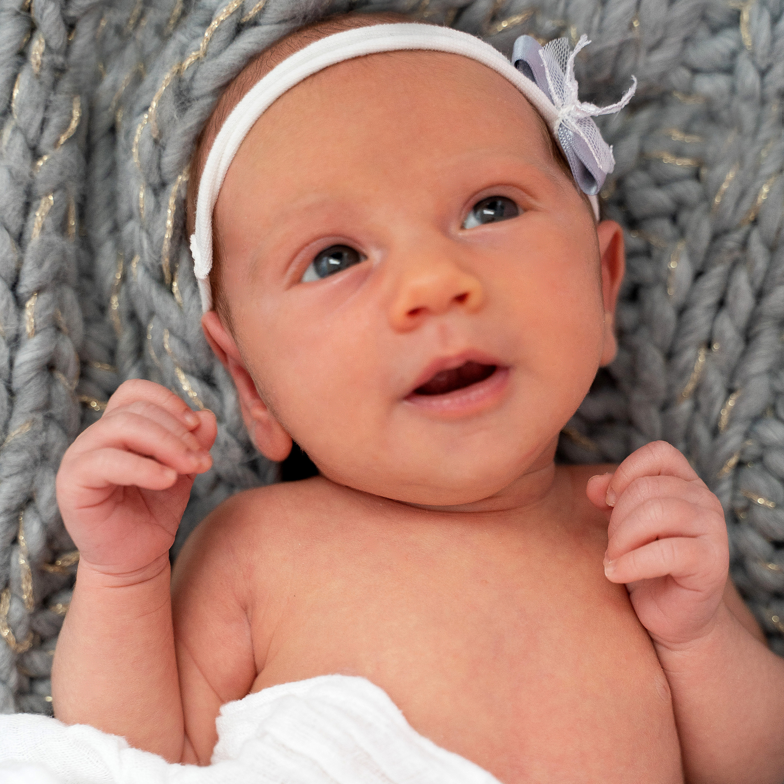 Über mich/Kontakt. Hallo, ich bin Nadya - Fotografin aus Linz, Oberösterreich