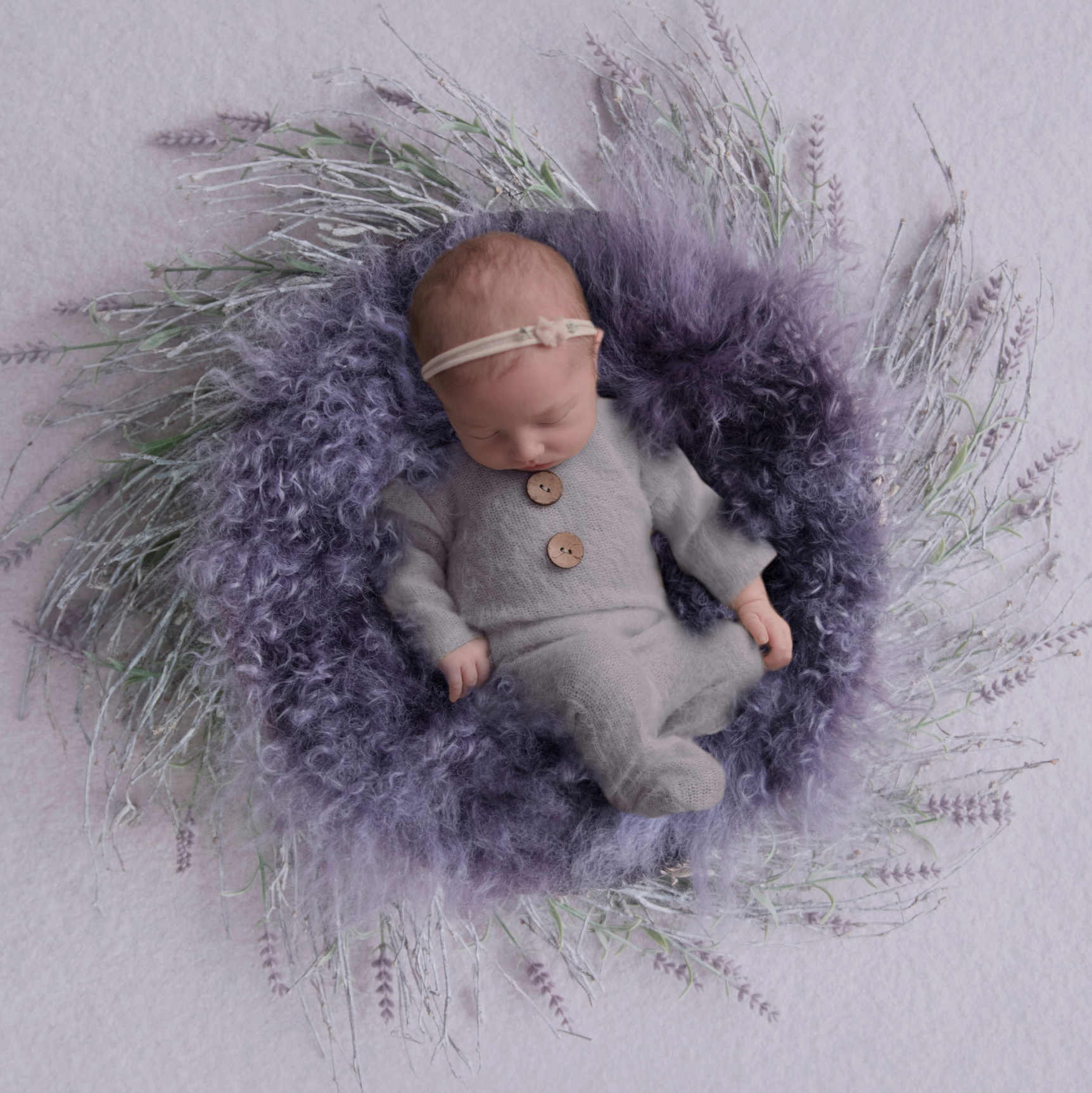 Your Newborn Session. Maternity Newborn and Family photographer Hamburg Claire Hambley