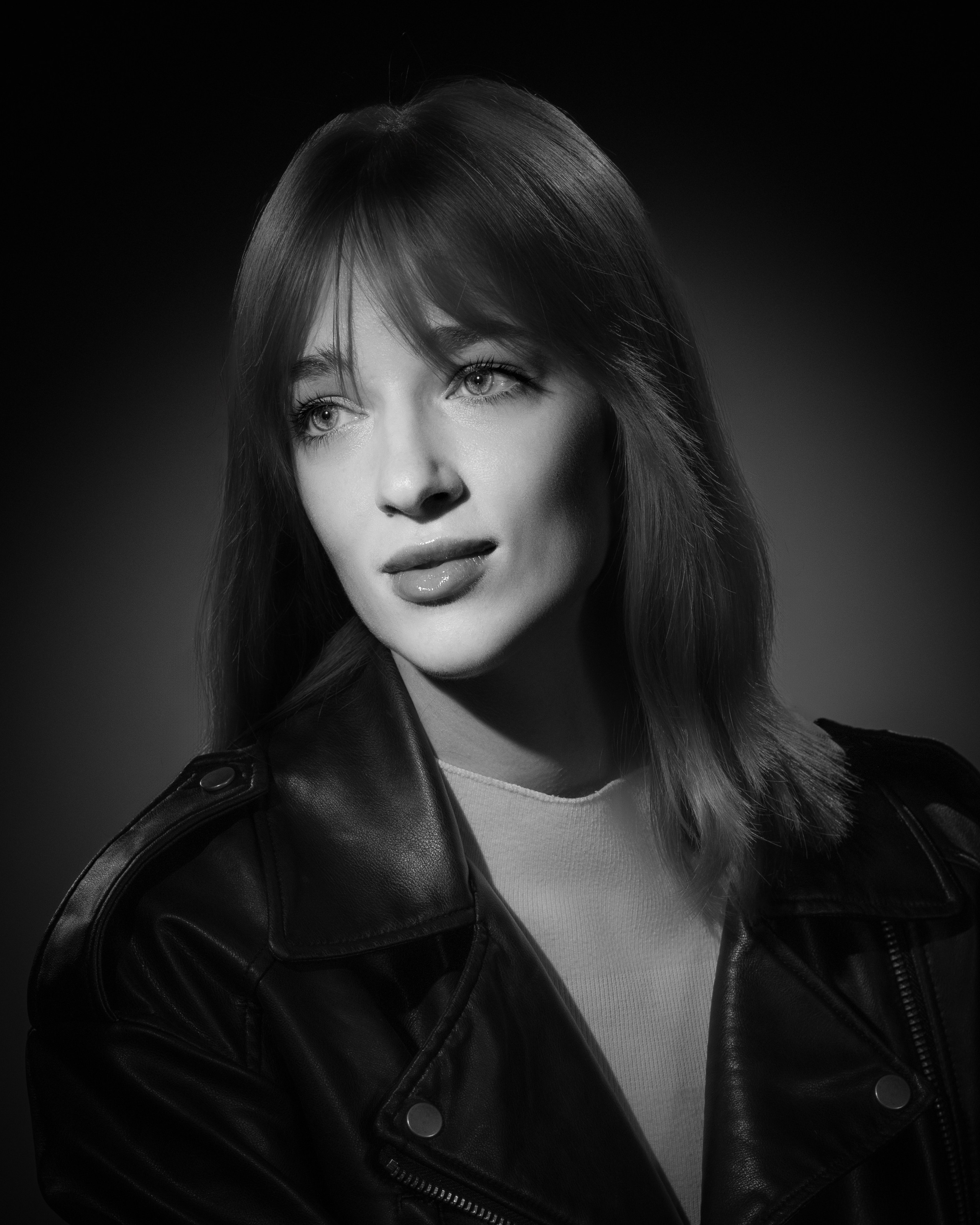 Meet Alisa — Luxury Photographer for Women in Europe & Beyond. Portrait & Fashion Photographer | Сannes, Paris, Monaco, Dubai, Kyiv — - Alisa Postnykova