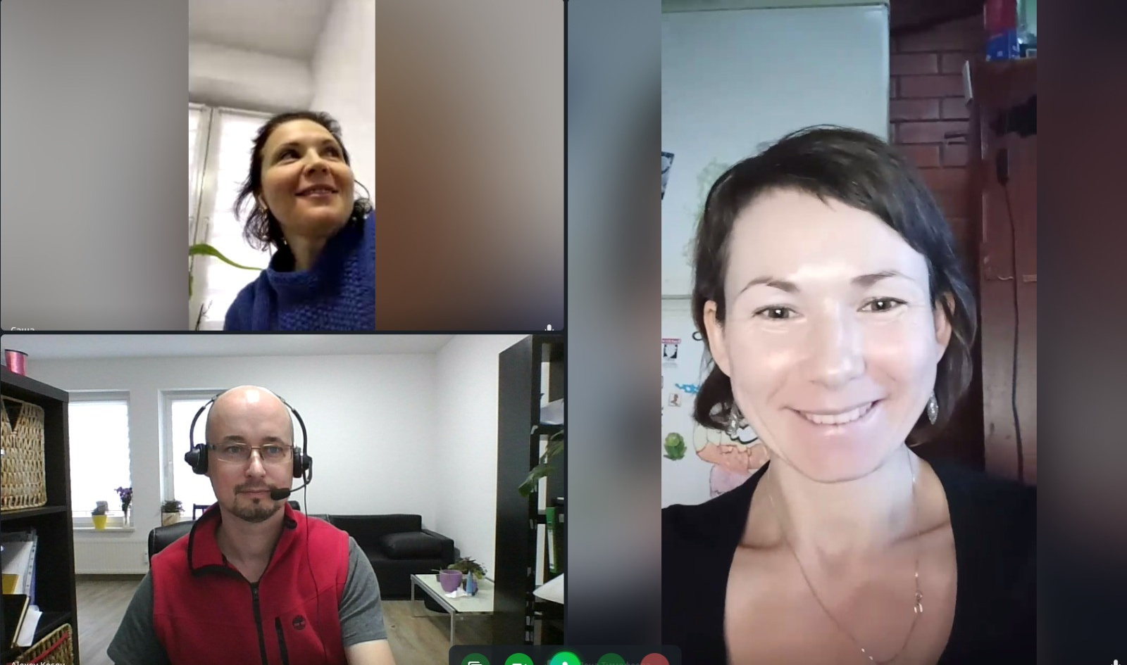 Приложение для проведения тренировок онлайн. Выбор фитнес-тренера. Change4Life: медитации, выгорание, мягкие навыки, ретриты