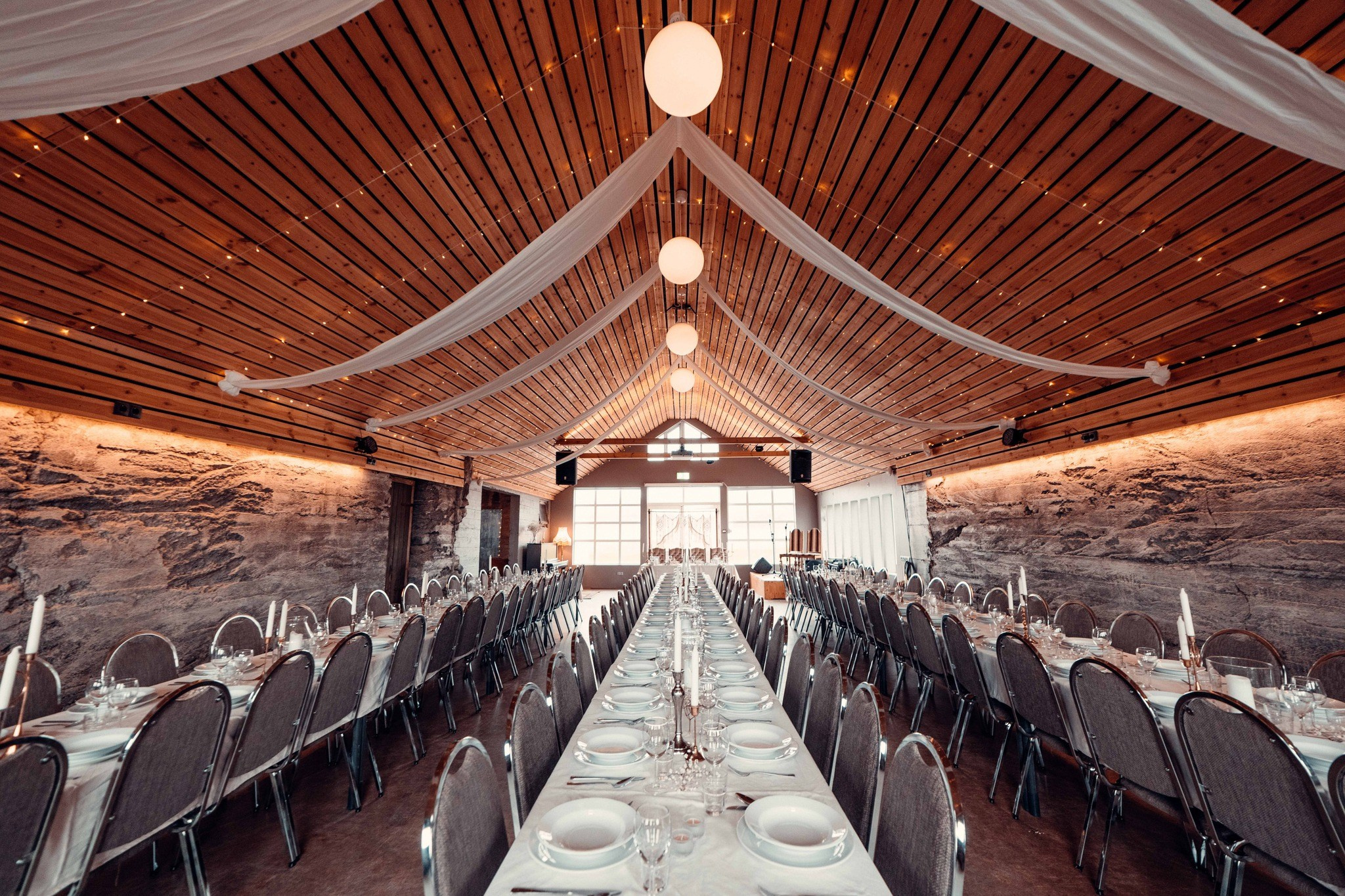 Top 10 best wedding venues in Iceland. Iceland elopement photographer & videographer