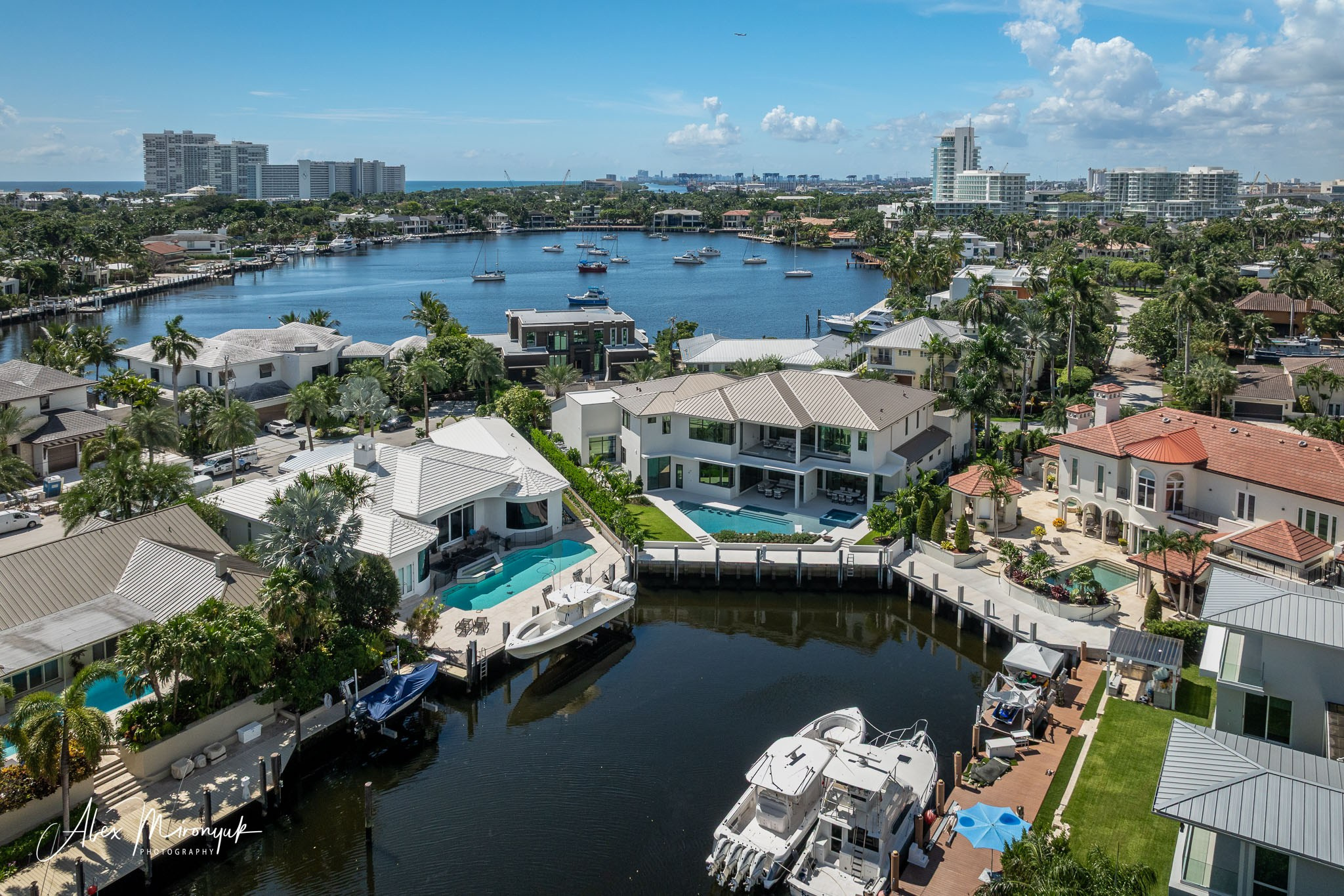 Real Estate Drone Photography. Pet, Senior, Landscape, portrait studio, photographer in Miami and Sou