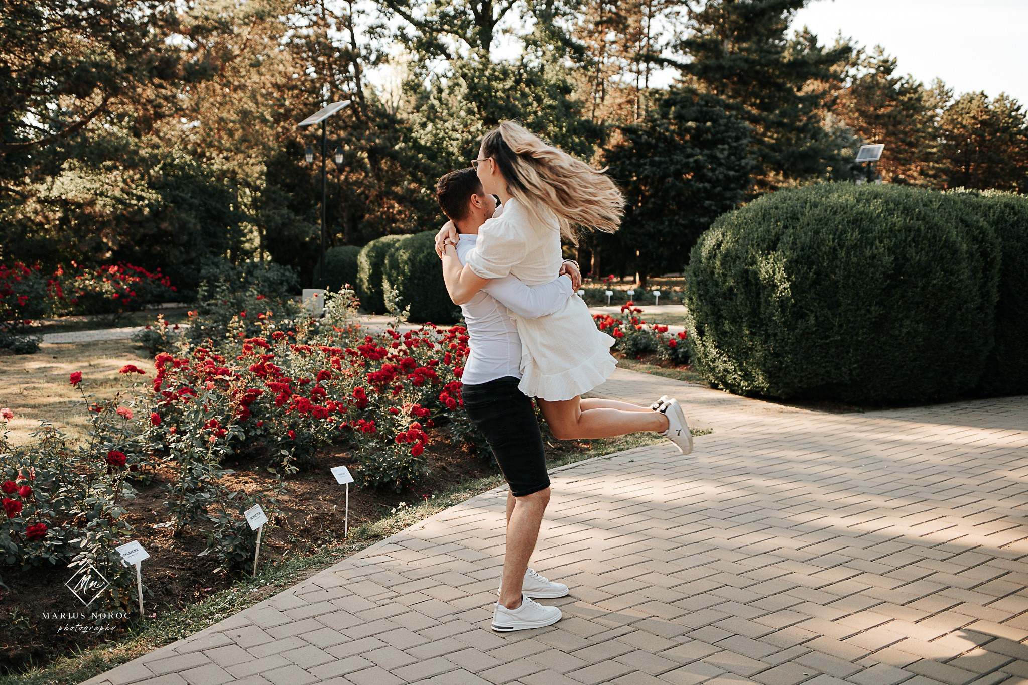 Sfaturi pentru o Ședință Foto de Logodnă Perfectă