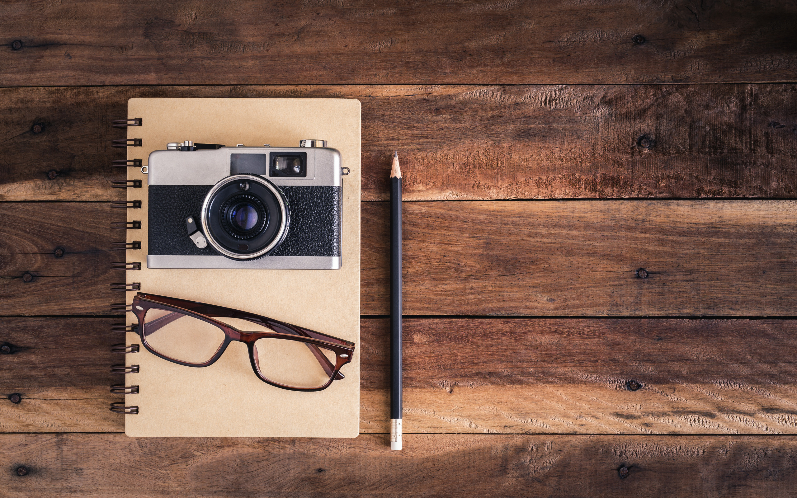 Contact. Nadia Sarycheva Photographer