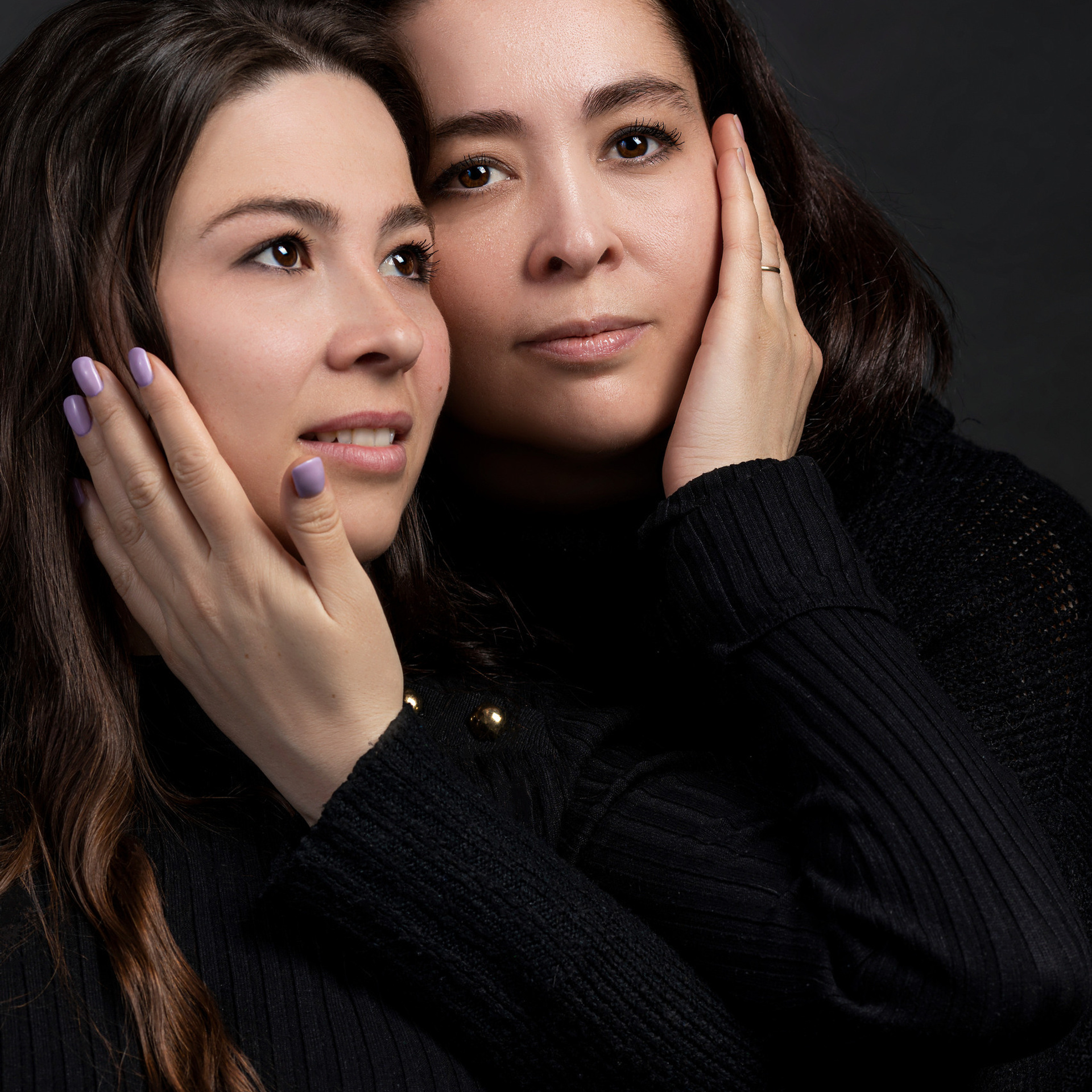 Arvostelut. Ekaterina Mansur, muotokuvafotografi Suomessa (Helsingissä ja Uudellam