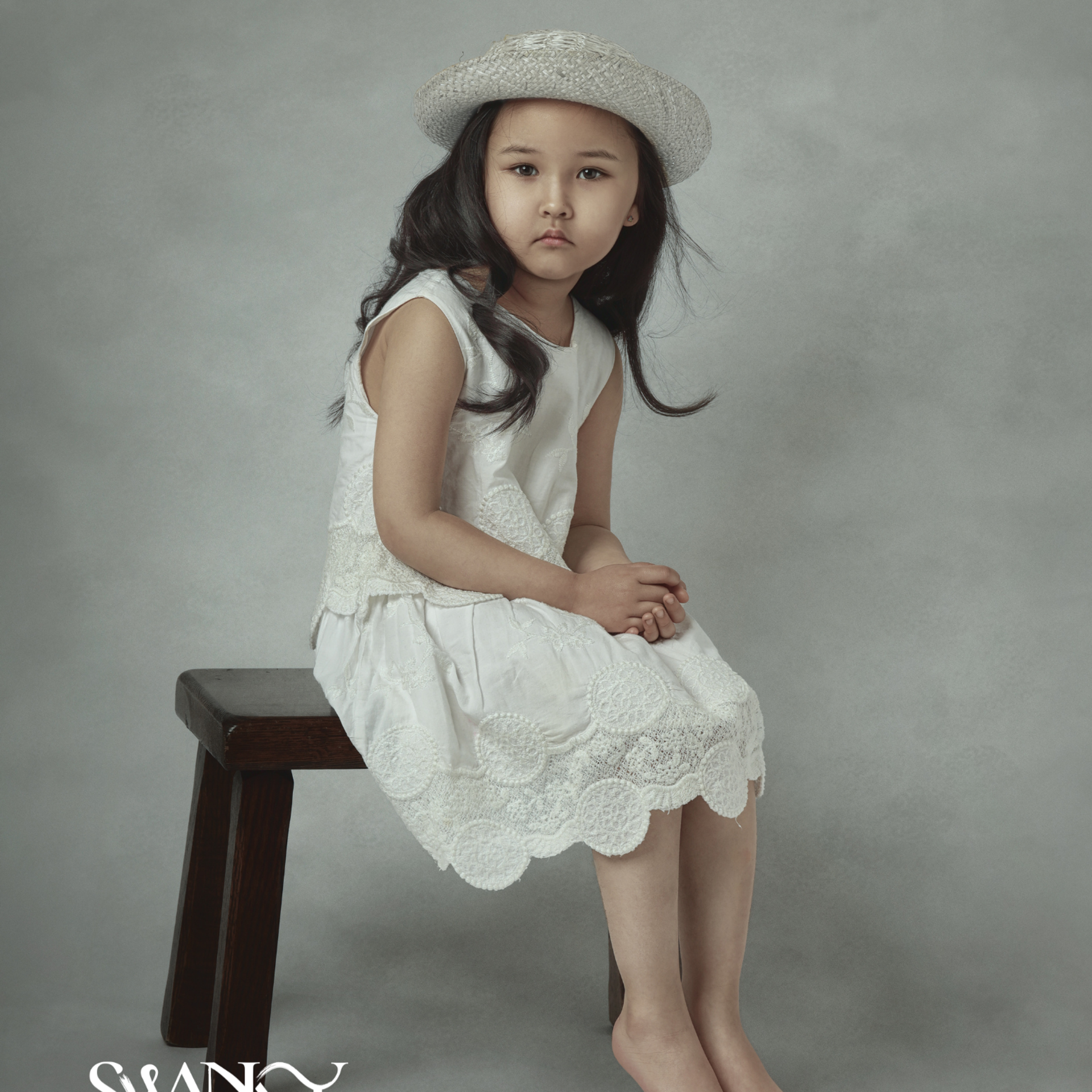 Magazines. Fine-art children photographer